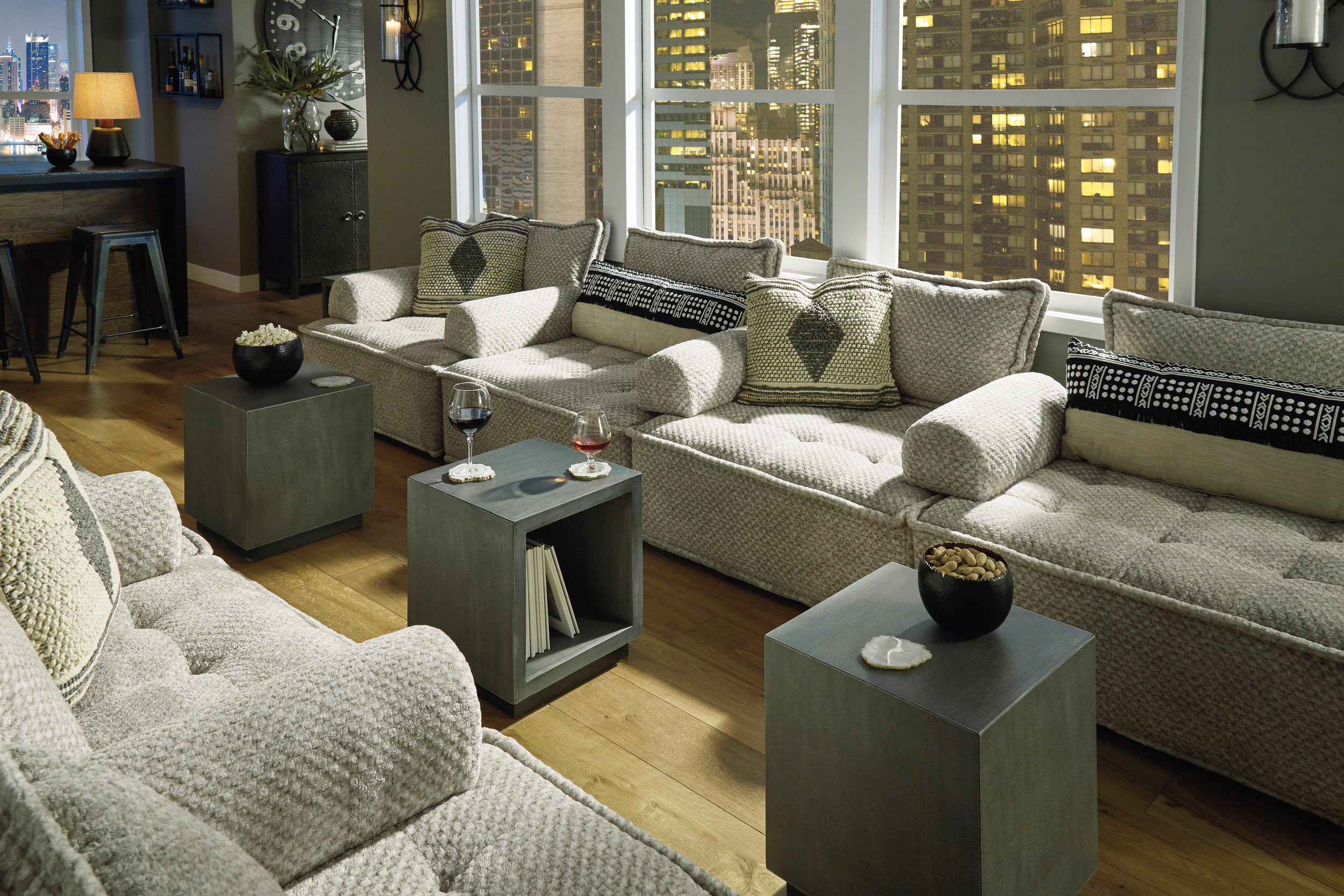 Bales Polyester 8-Piece Modular Sectional