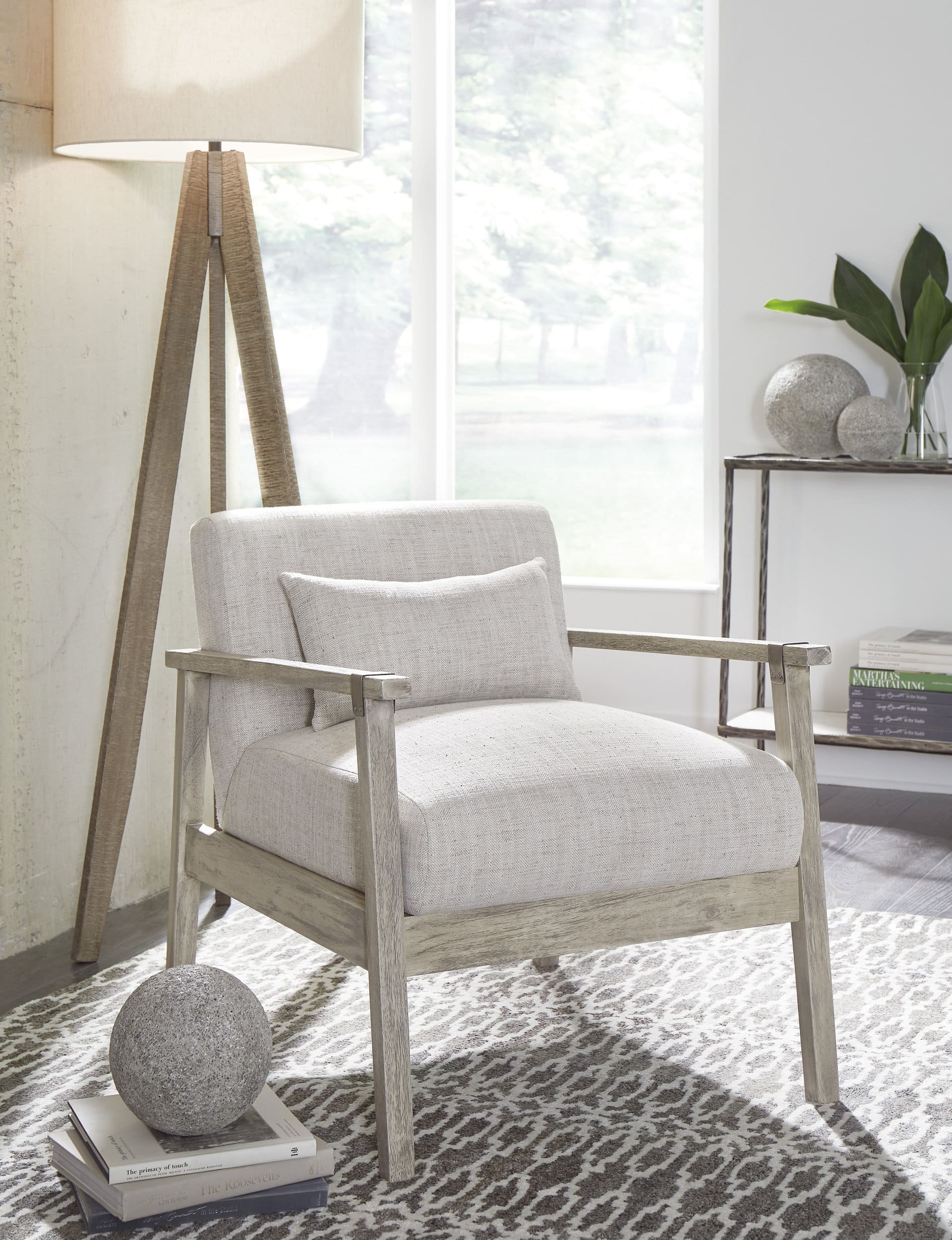 Dalenville Polyester Accent Chair