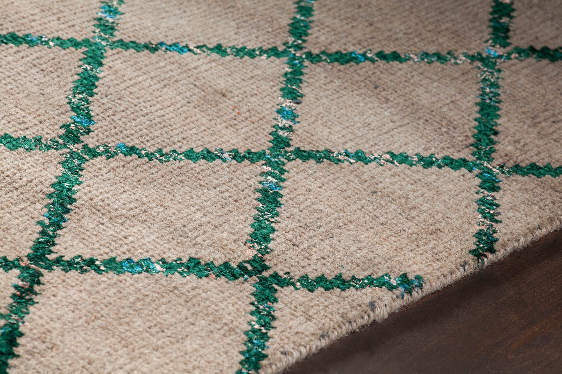 Aarushi Wool/Polyester Rectangular Handmade Rug