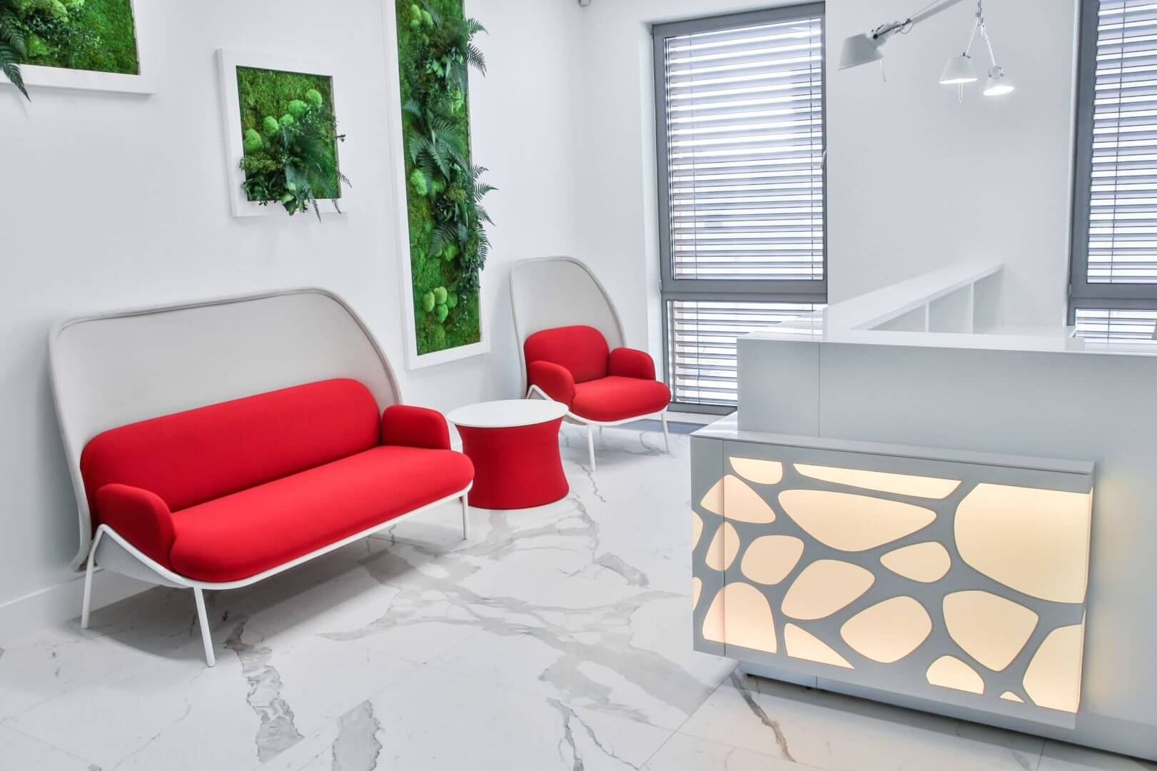 ORGANIC L-Shaped Medium Reception Desk w/Left Side RGB Light Panel