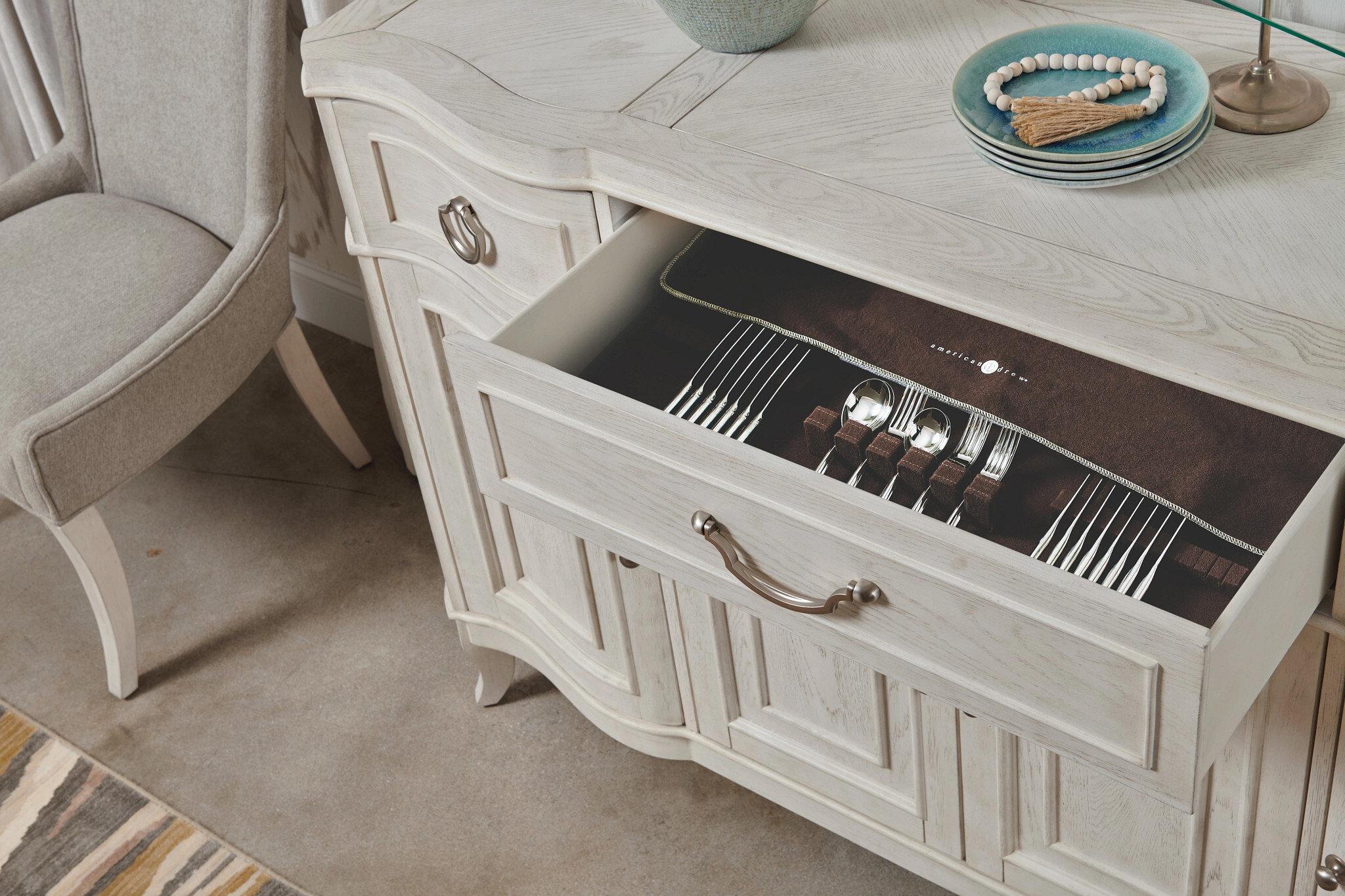 Harmony Emelie Wood Server
