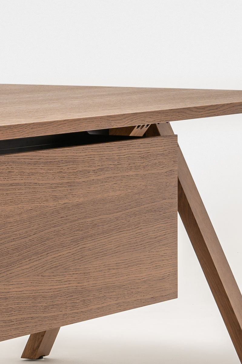 Viga Office Veneer Single Straight Desk, W70.8" x D31.4"