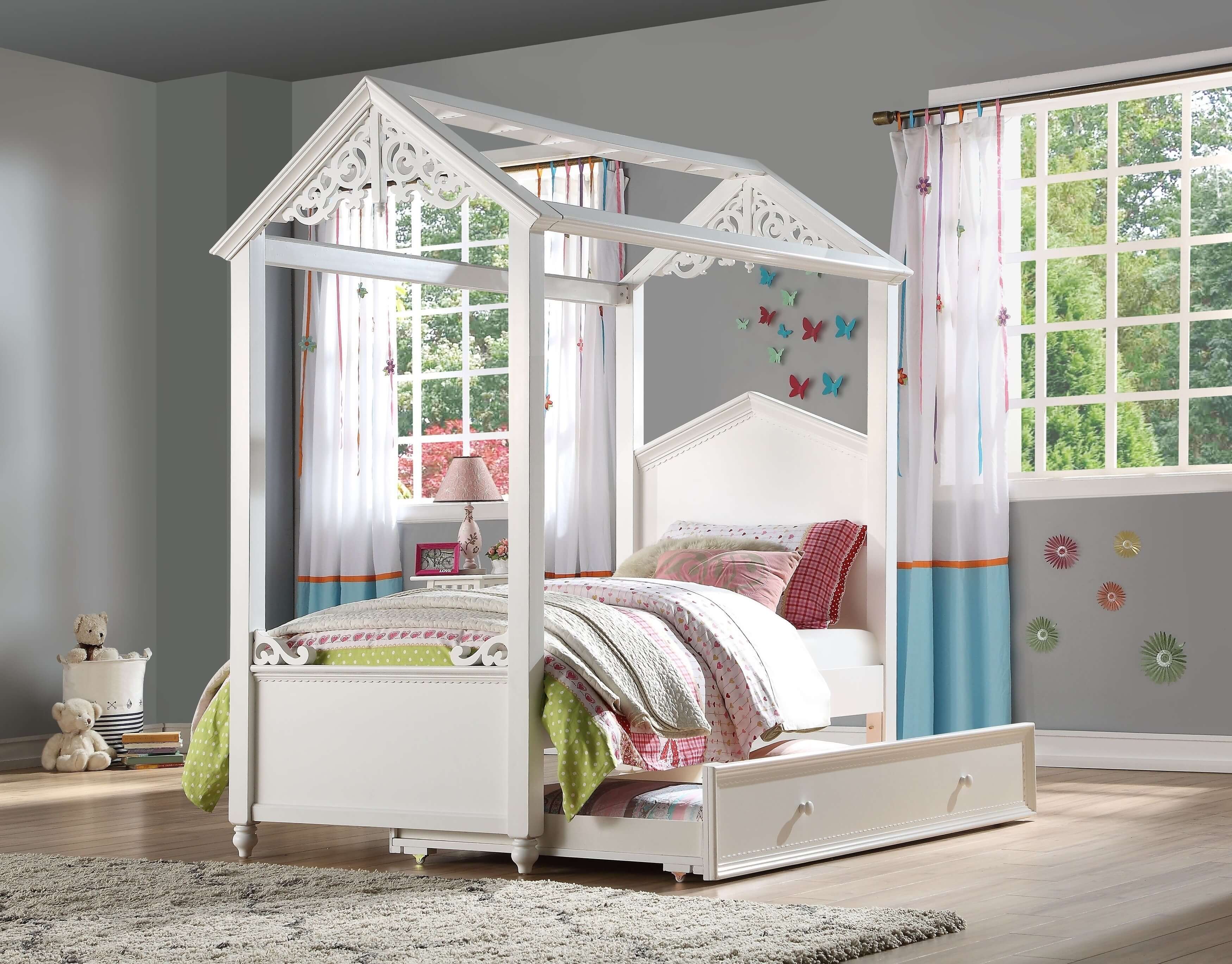 Rapunzel Canopy Bed