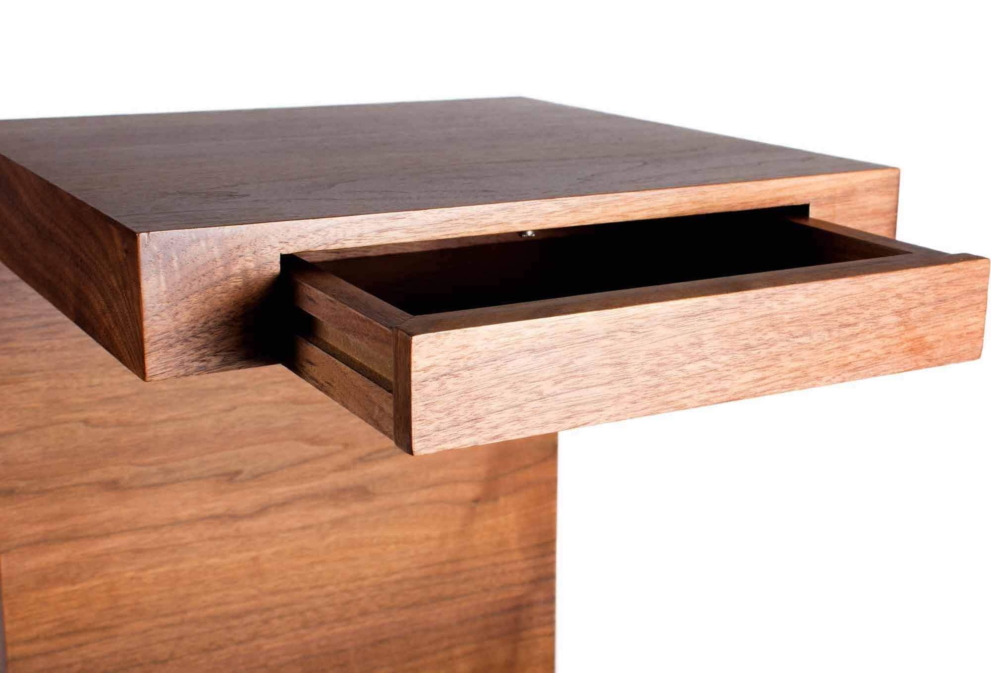Zio Sidetable