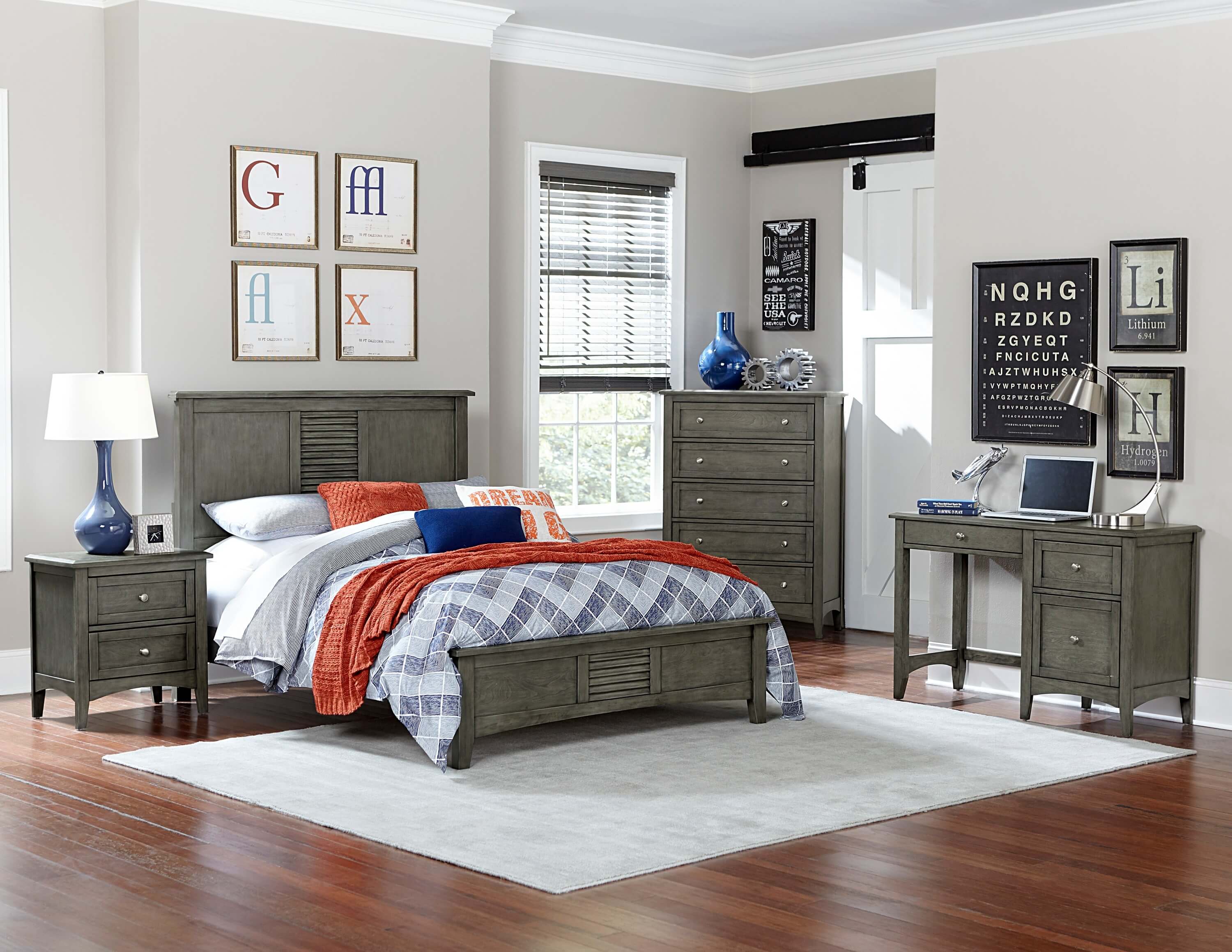 Garcia Wood/Wood Veneer Panel Bedroom Set