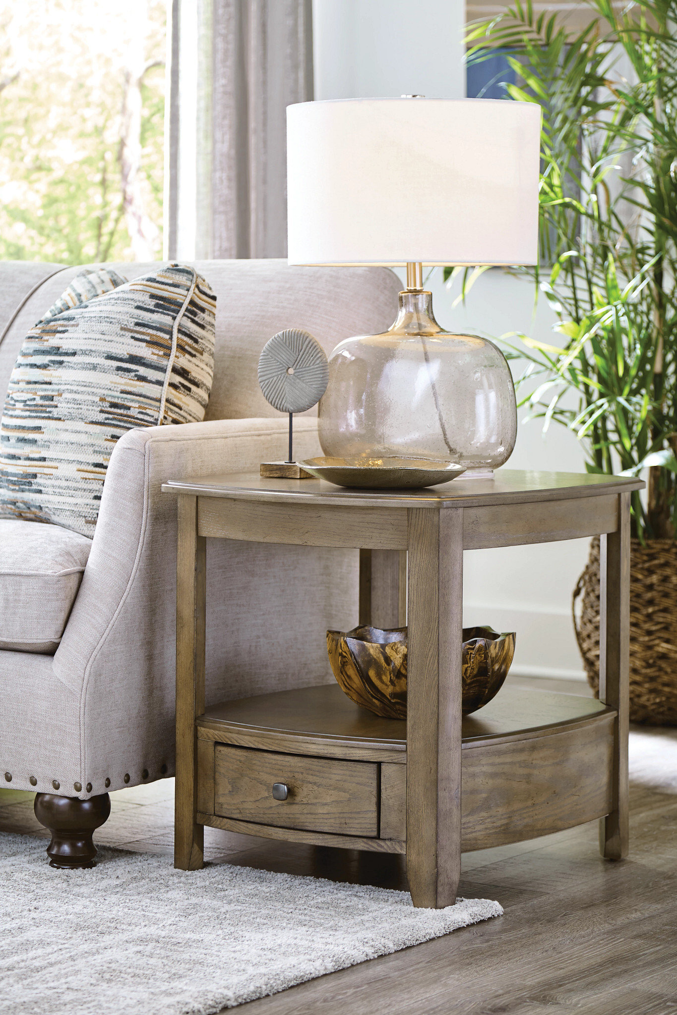 Living Room Hammary Primo III End Table, Hazel