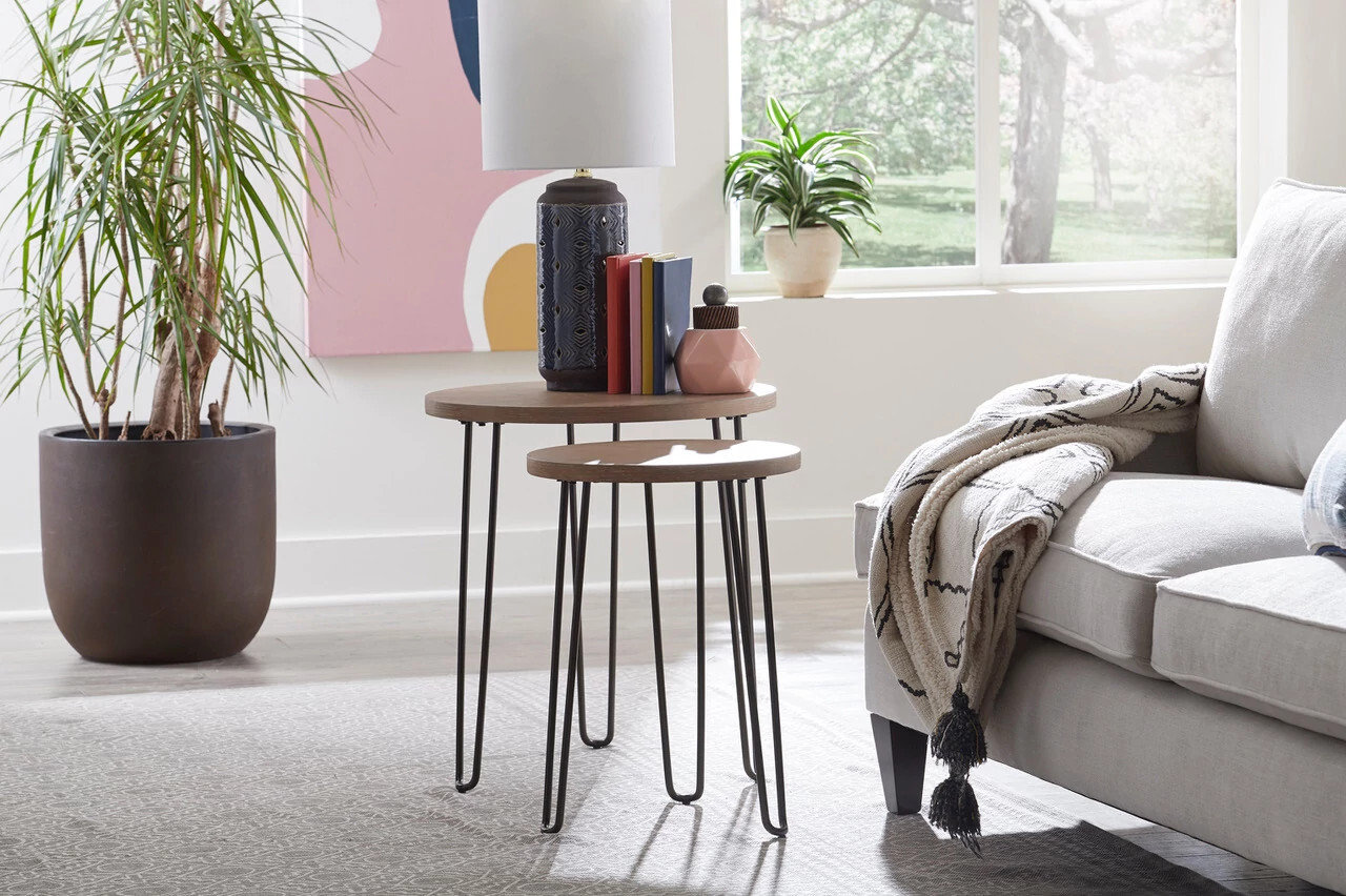 Living Room Hammary Oblique Wire Brushed Elm Round Nesting And Tables