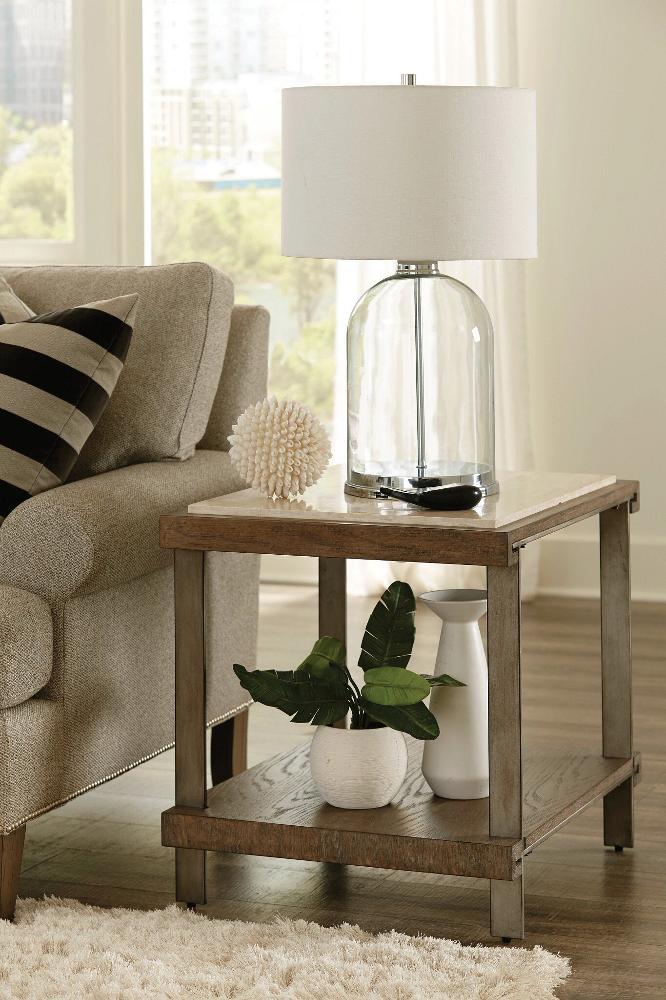 Amara Chairside Table