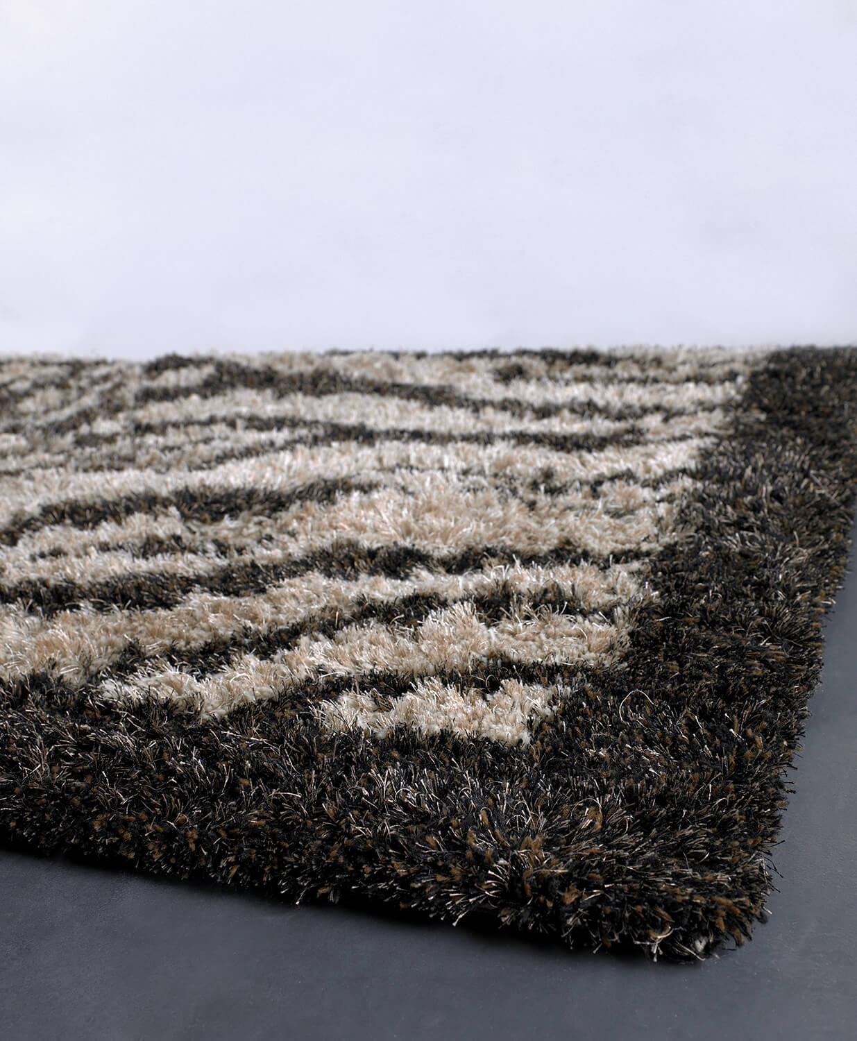 Amazon Polyester/Wool Rectangular Handmade Rug, 5' x 7'6"