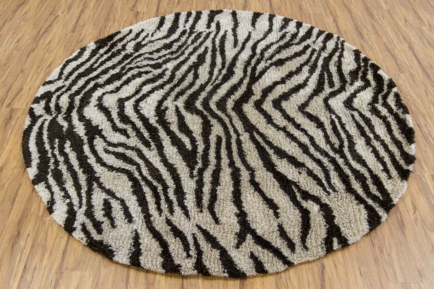 Amazon Polyester/Wool Handmade Rug