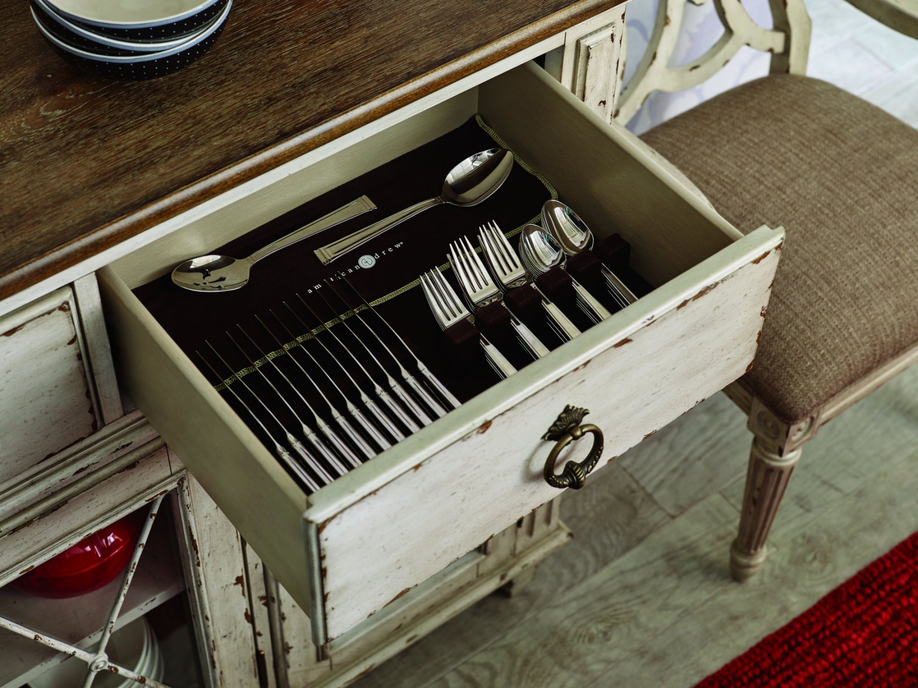 Southbury Wood Sideboard w/4 Doors & 3 Drawers