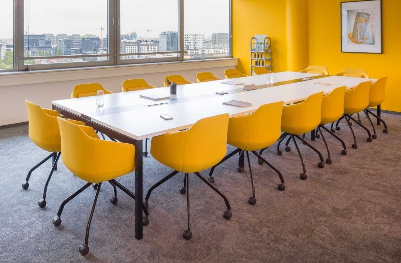 OGI_Y Customizable Meeting Conference Table