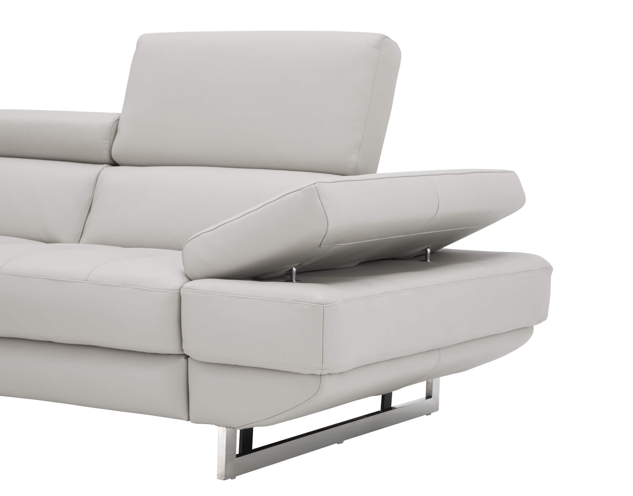 Annalaise Leather Left Hand Facing Chaise Sectional w/ Recliner