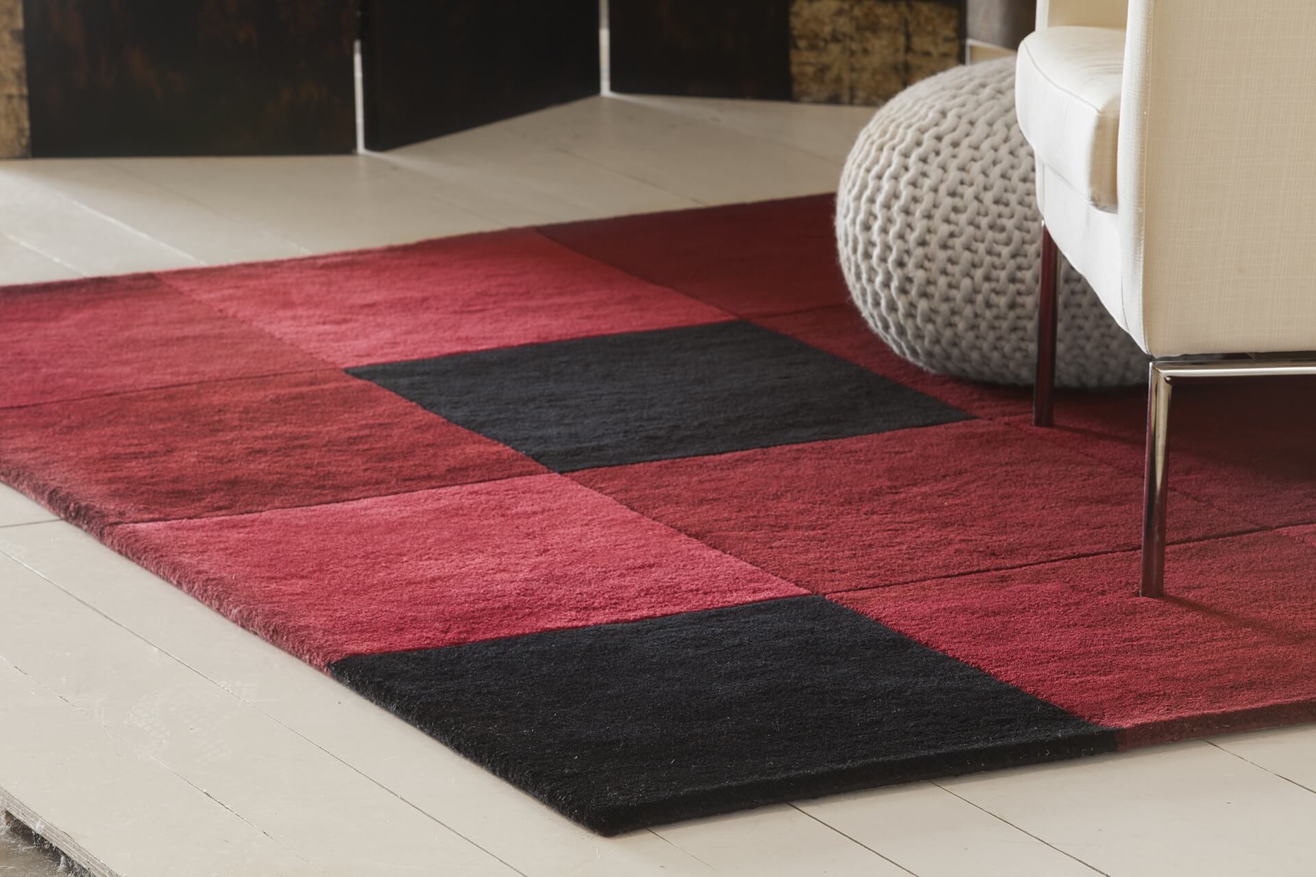 Antara Wool Rectangular Handmade Rug, 5' x 7'6"