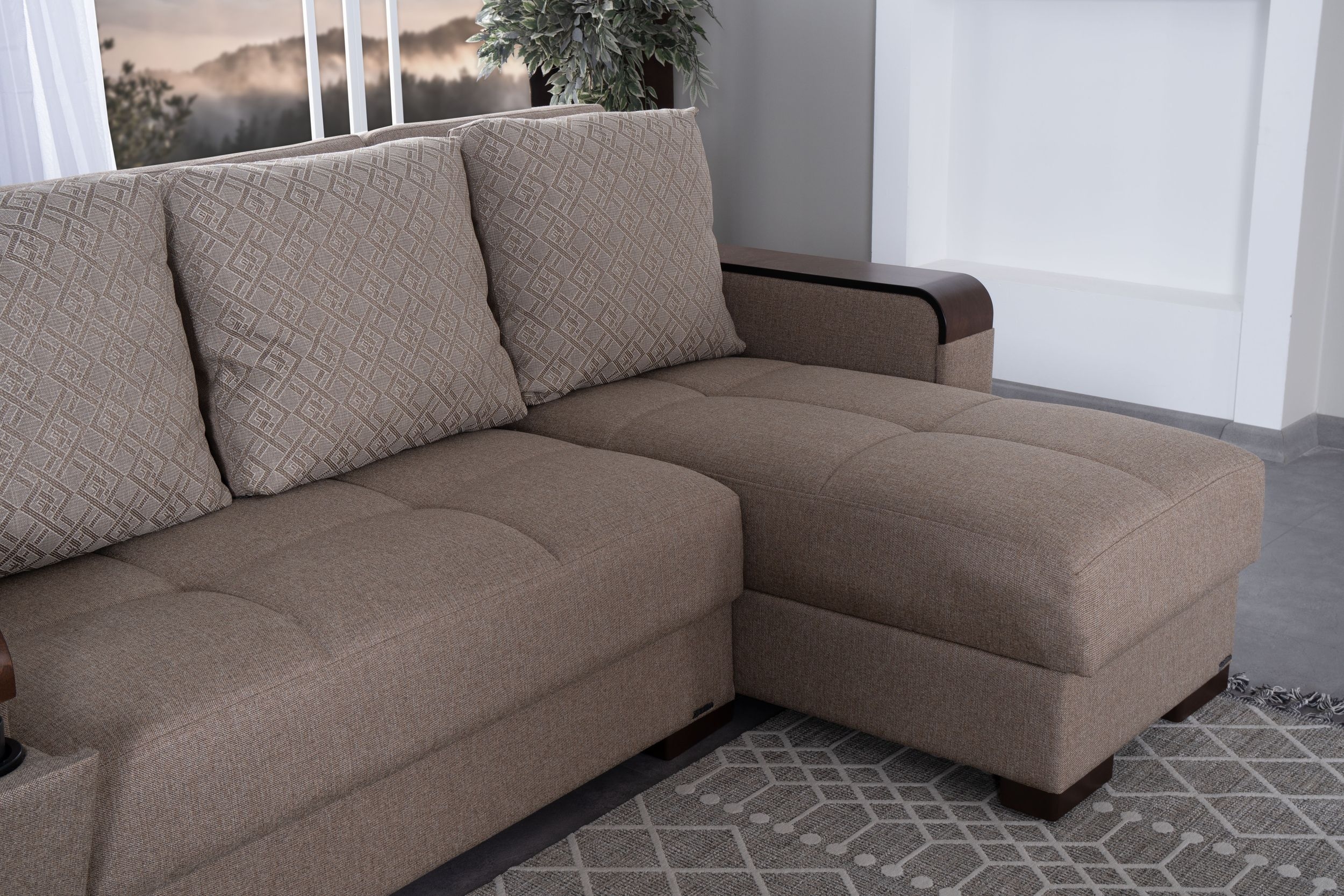 Ariana Sectional Sofa