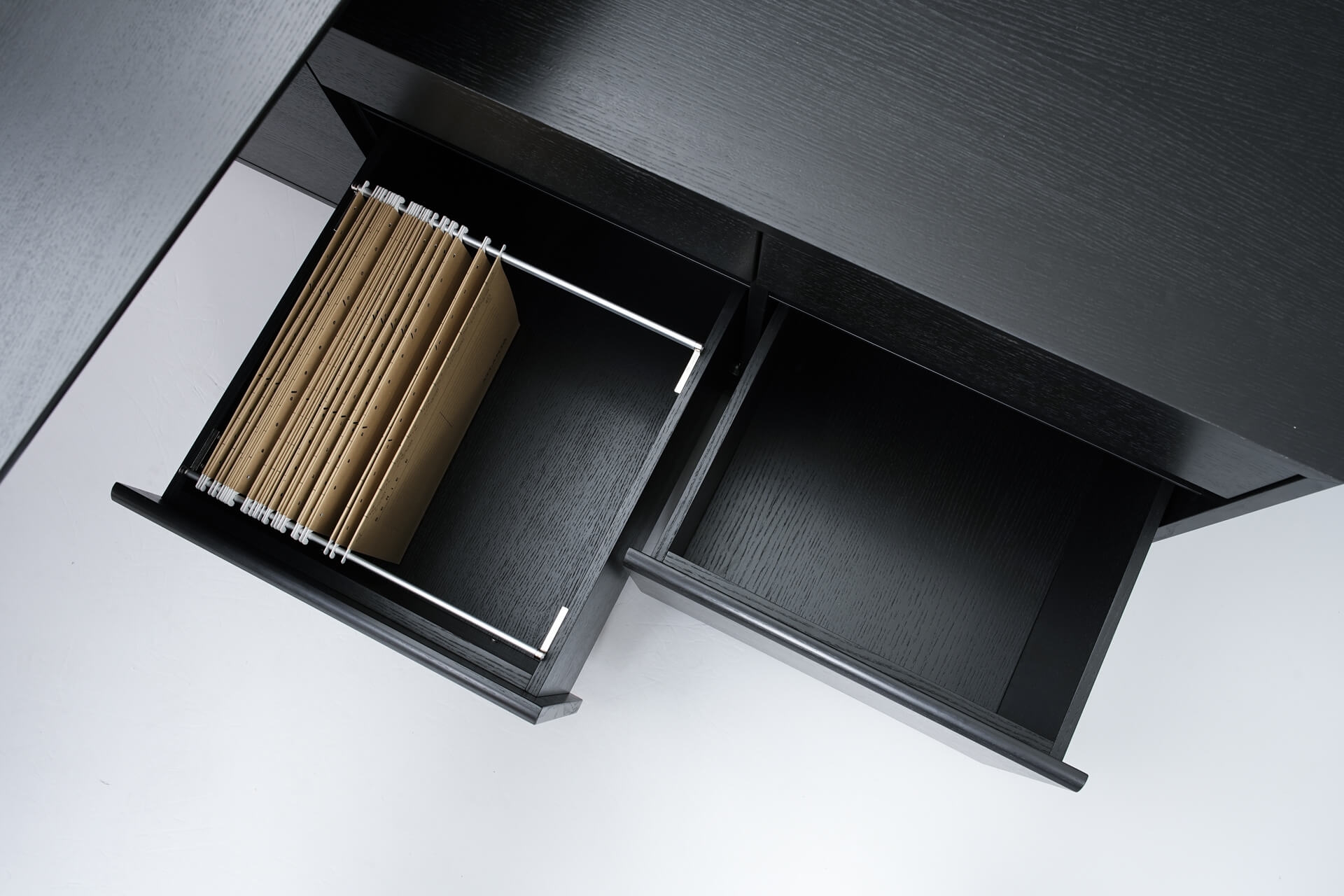 ARQUS executive furniture
