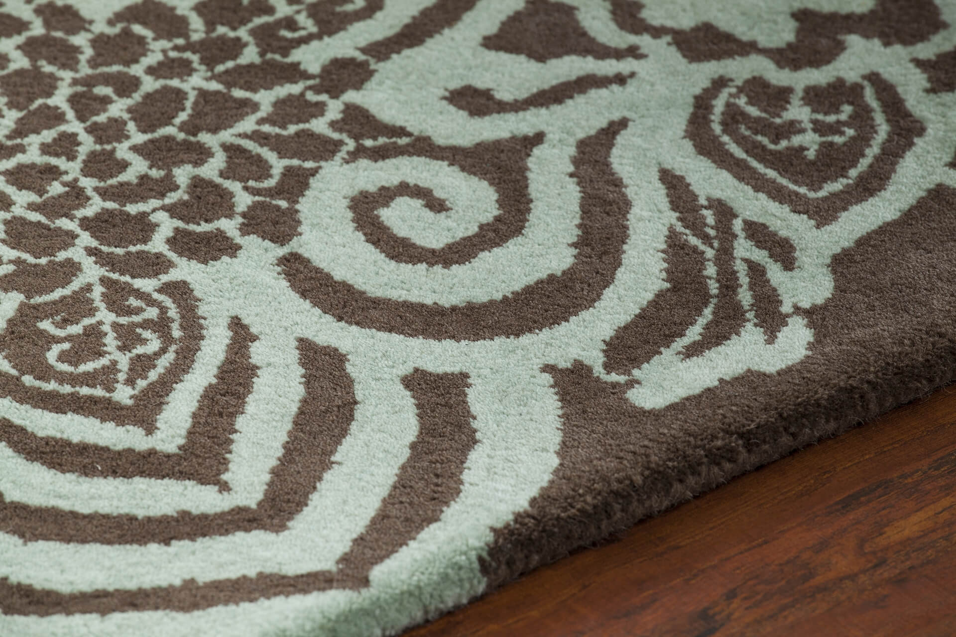 Aschera Wool Handmade Rug