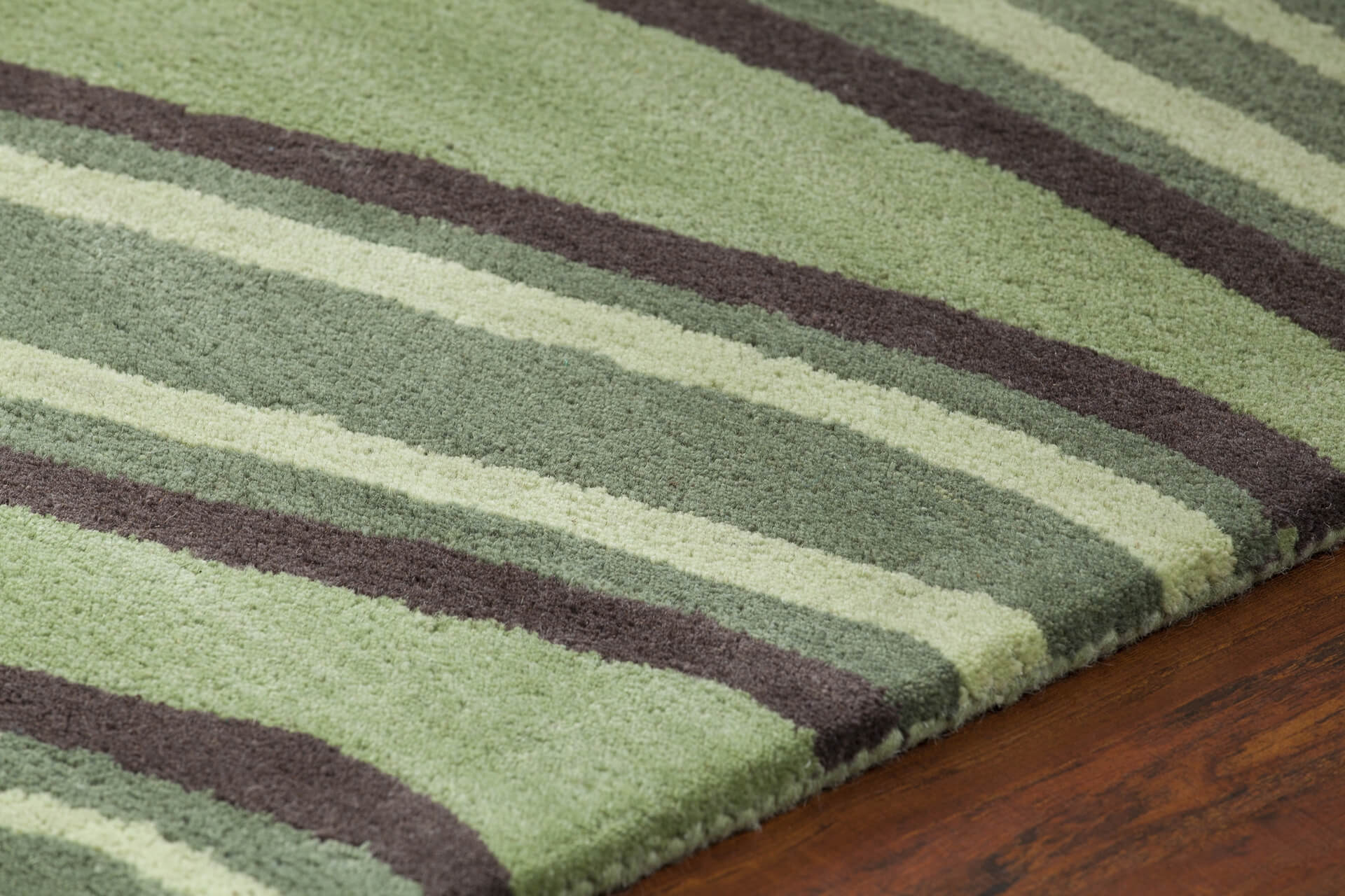 Aschera Wool Rectangular Handmade Rug, 5' x 7'6"