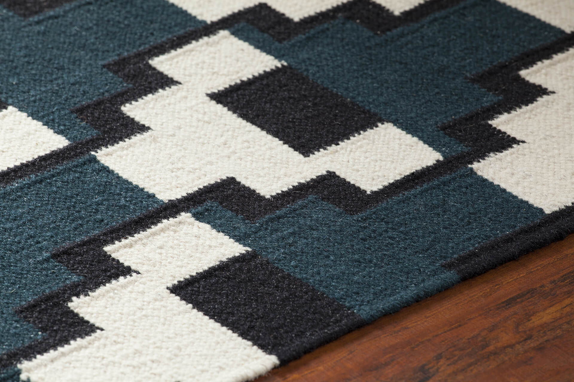 Avon Wool Rectangular Handmade Rug