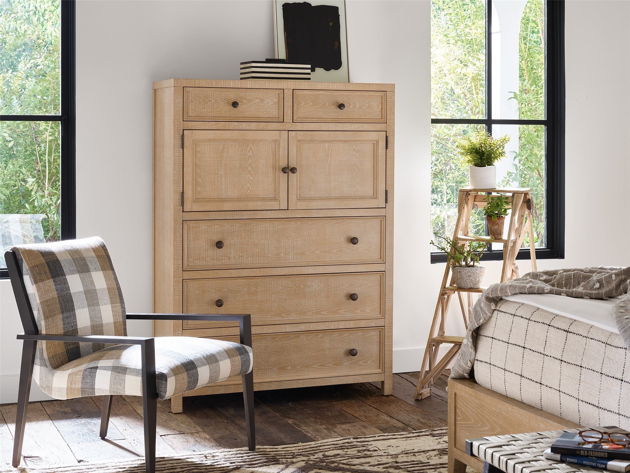 Wood Chest w/5 Drawers & 2 Doors