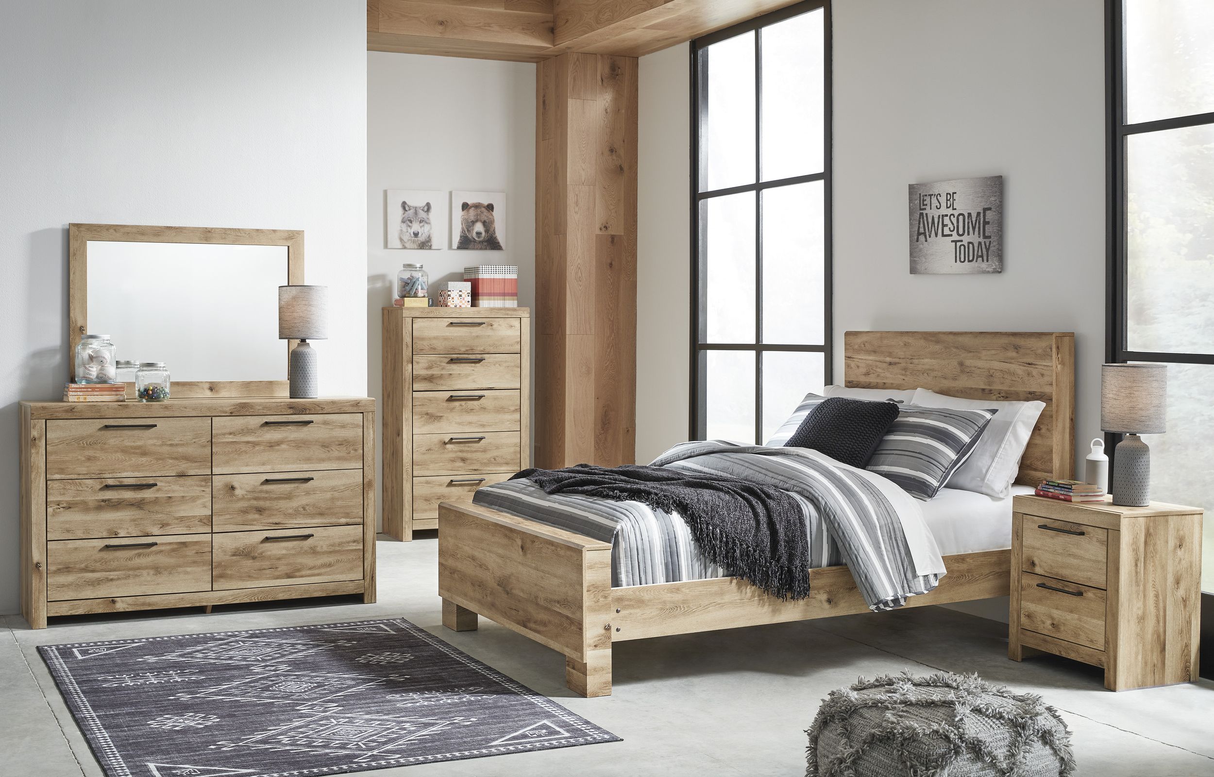 Hyanna Wood/Decorative Laminate Bedroom Set