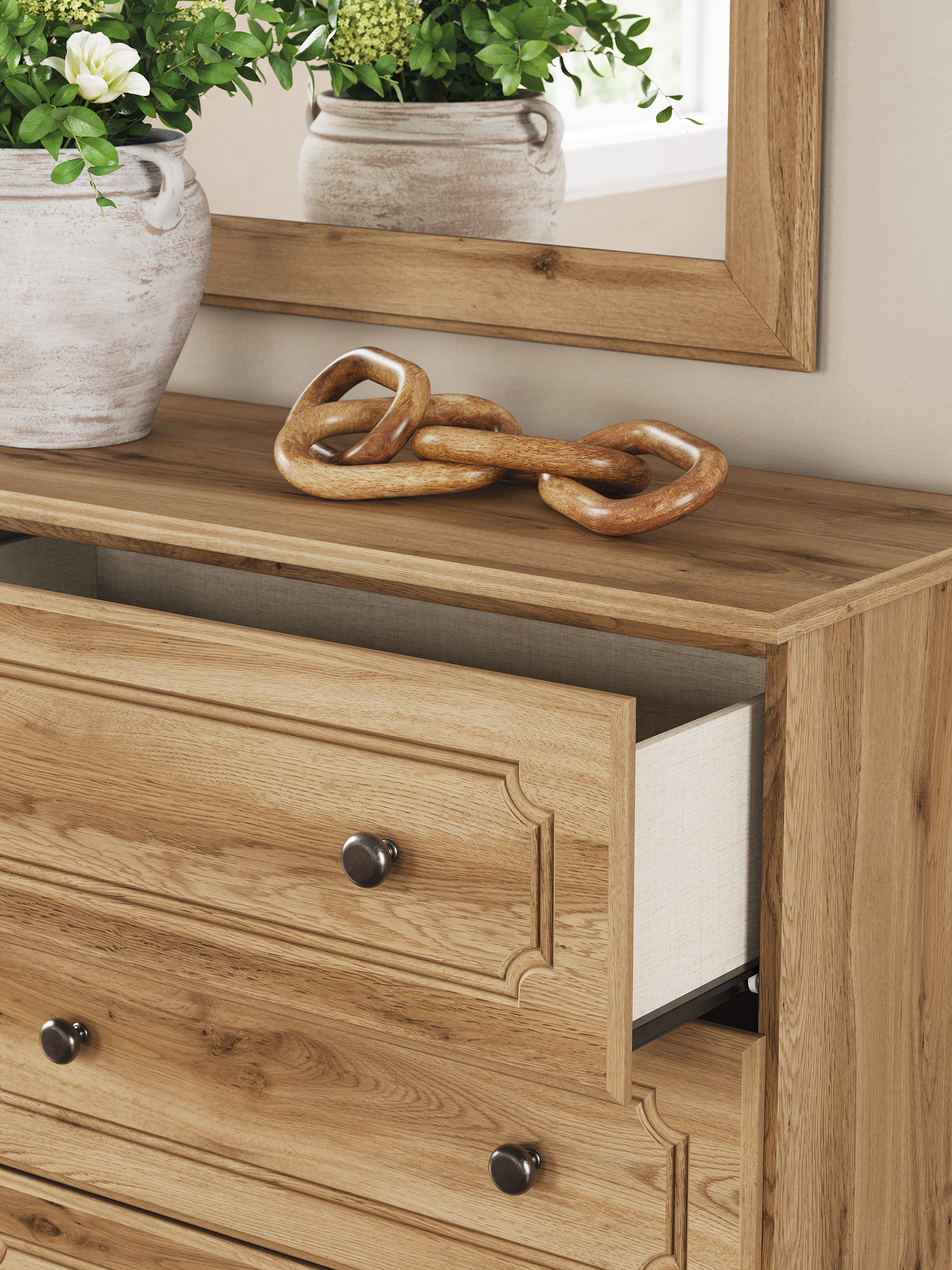 Aleaport MDF/Plywood Panel Bedroom Set