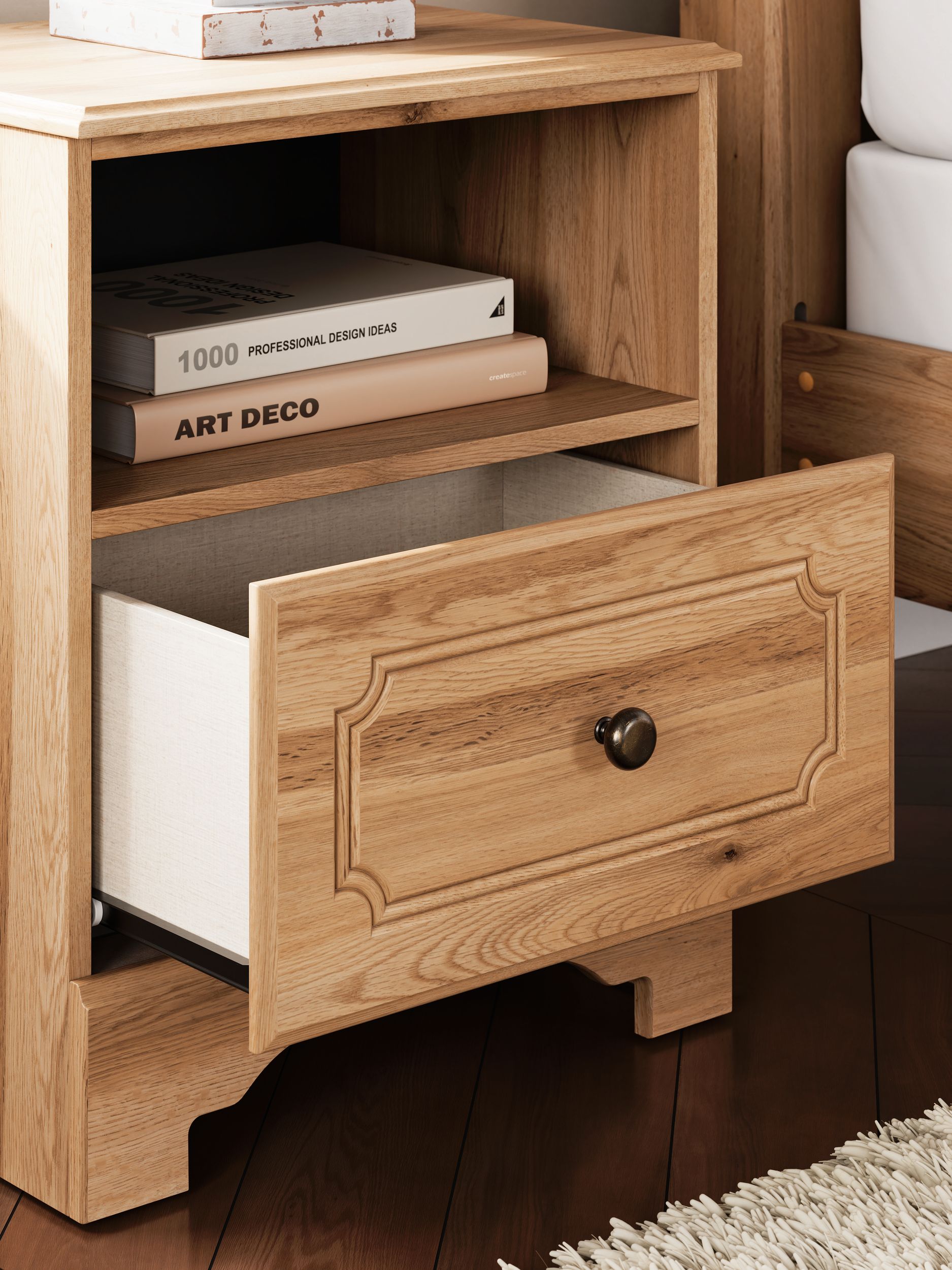 Aleaport MDF/Plywood Panel Bedroom Set
