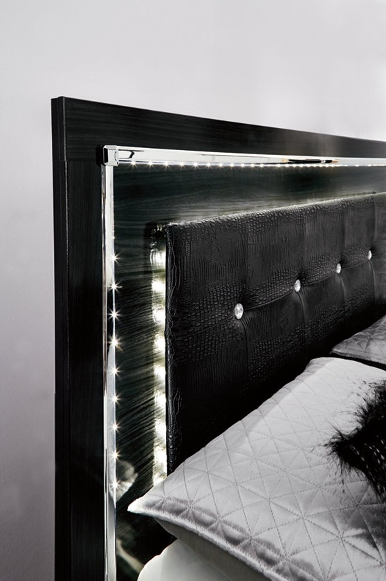 Panel Storage Bed