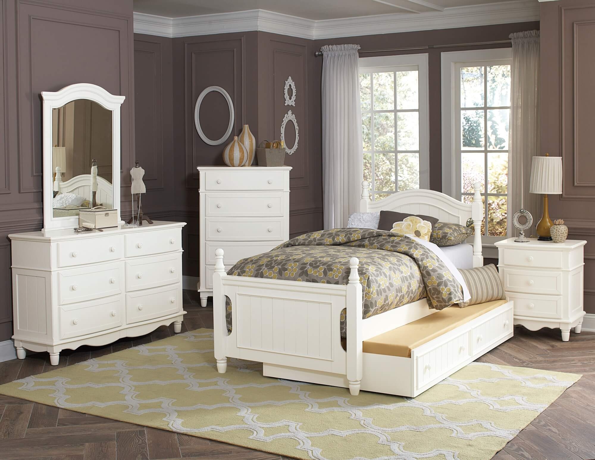 Clementine Wood Platform Bedroom Set