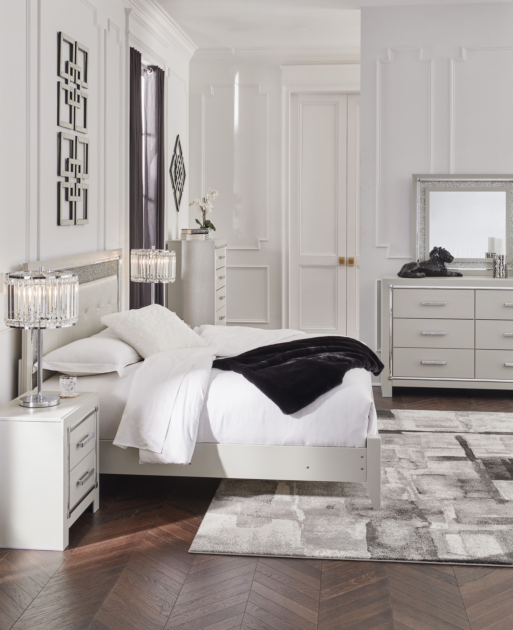 Zyniden Upholstered Panel Bedroom Set w/LED Light