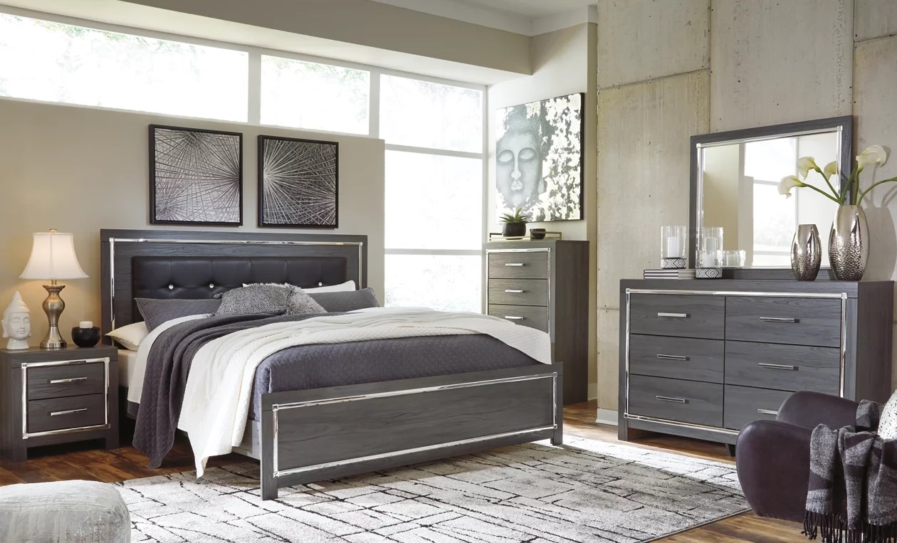 Lodanna Faux Leather/Wood Panel Bedroom Set w/LED Lighting