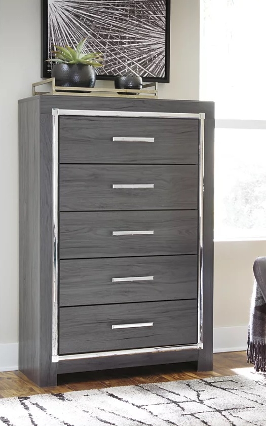 Lodanna Wood Chest w/5 Drawers