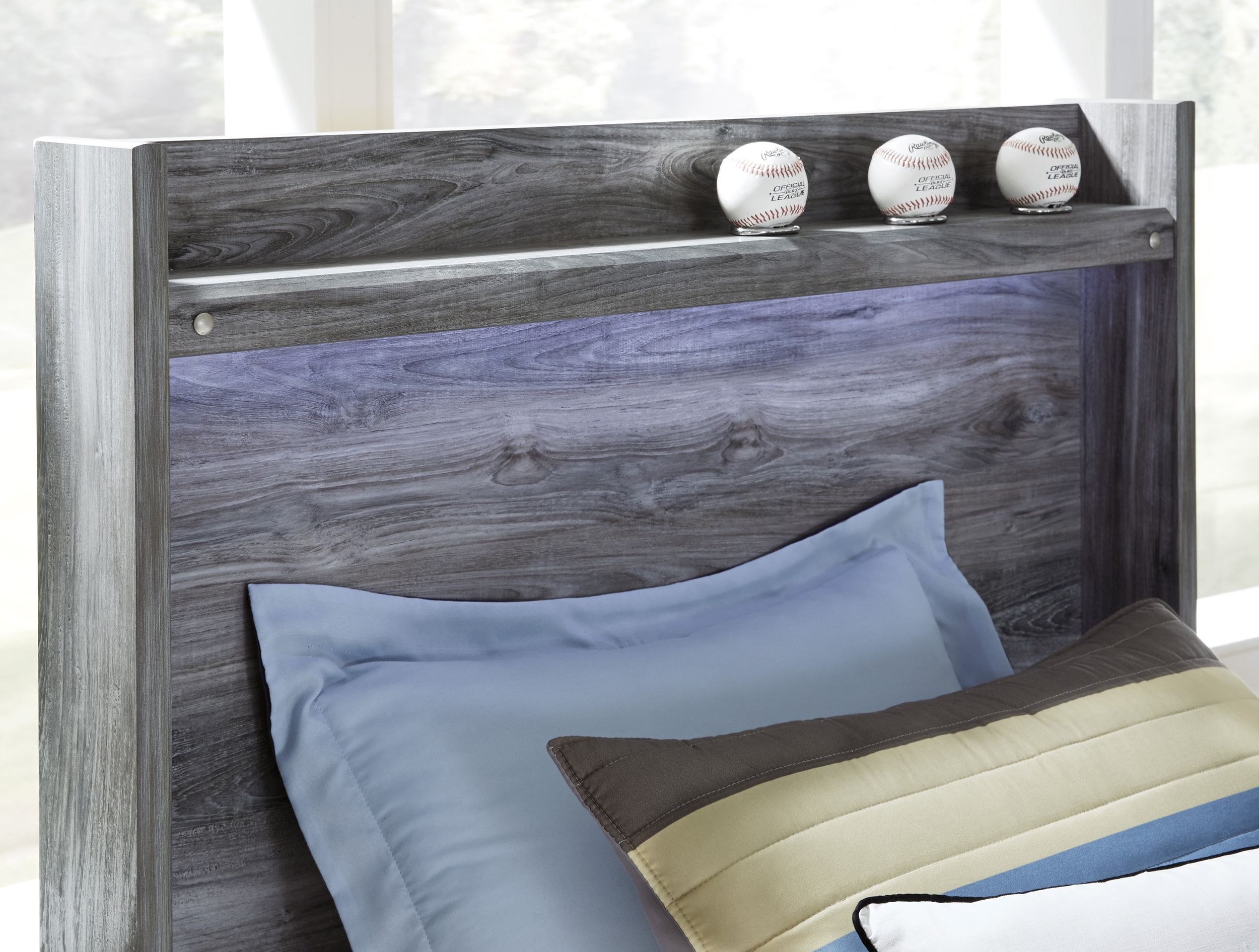 Baystorm MDF/Wood Veneer Panel Bed w/2 Storage Drawers