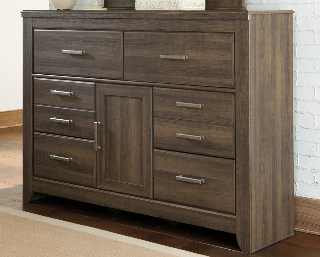 Juararo Wood Dresser w/6 Drawers & Door