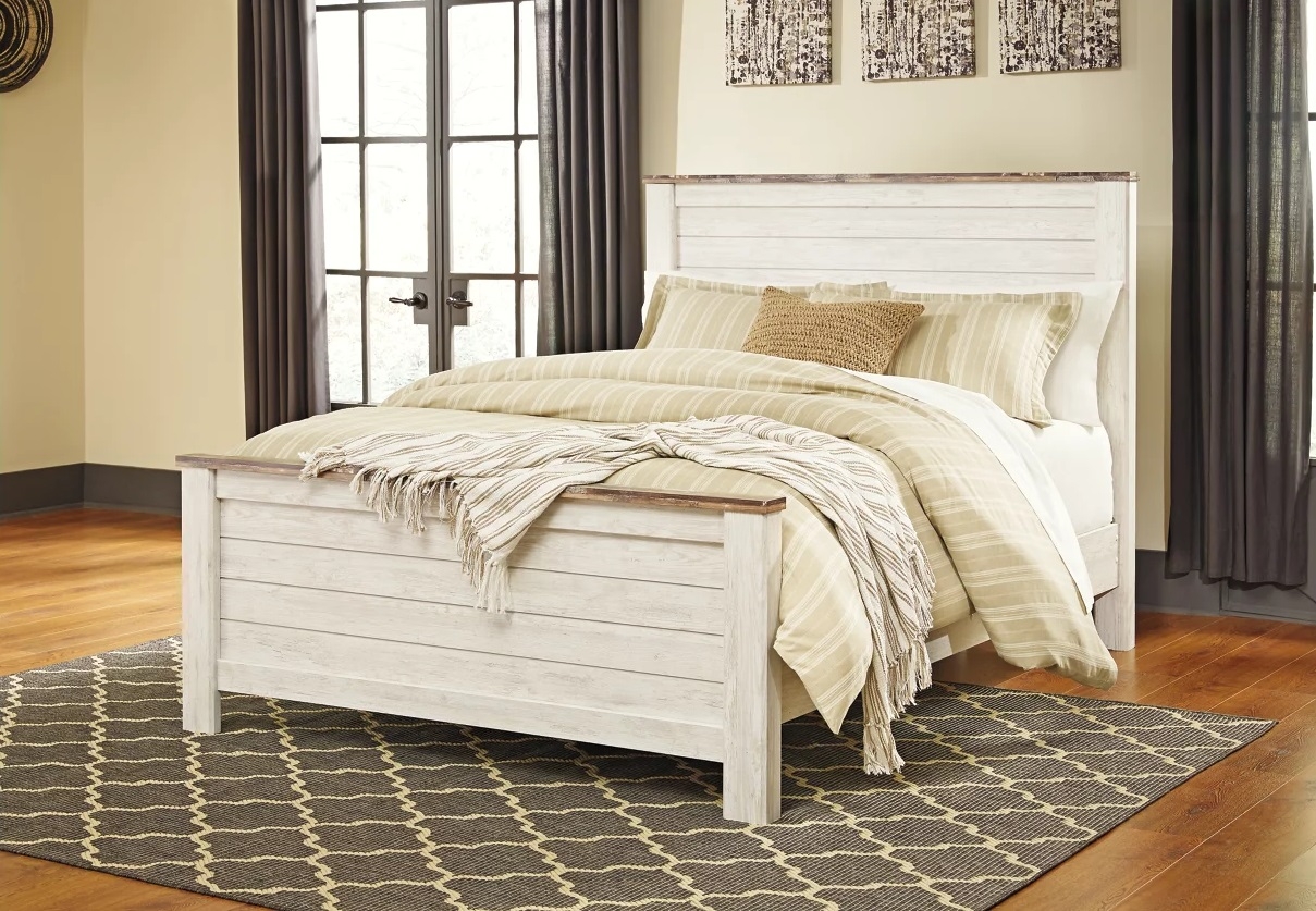 Ashley SM Willowton SM Panel Bed, Queen Size