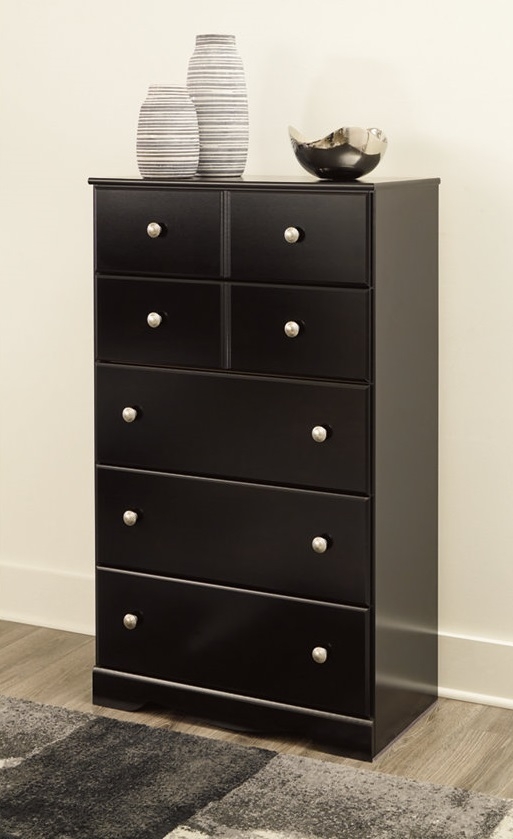 Mirlotown Wood Chest w/5 Drawers