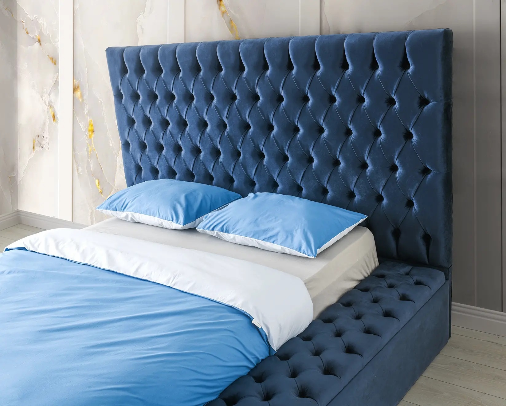 SM Landmark Tufted Fabric Storage Platform Queen Size Bed
