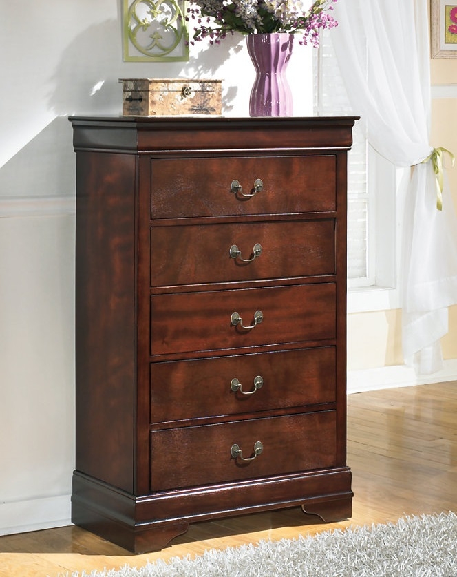 Alisdair Wood Sleigh Bedroom Set