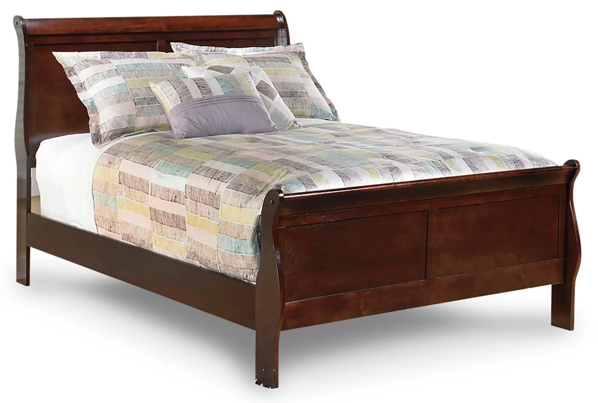 Alisdair Wood Sleigh Bedroom Set
