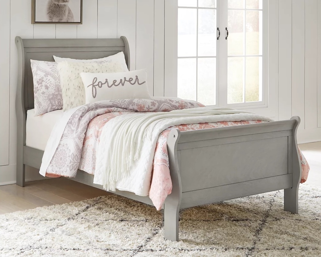 Ashley SM Kordasky Wood Sleigh Bed, Twin Size