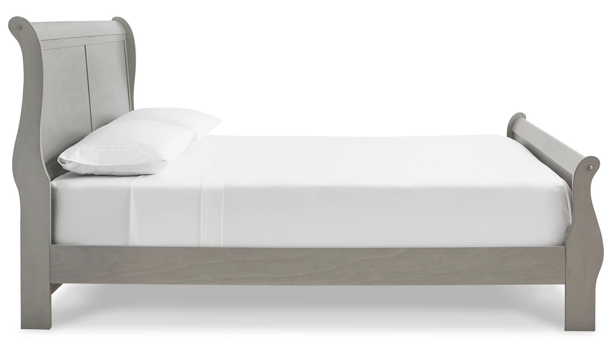 Ashley SM Kordasky Wood Sleigh Bed, Queen Size