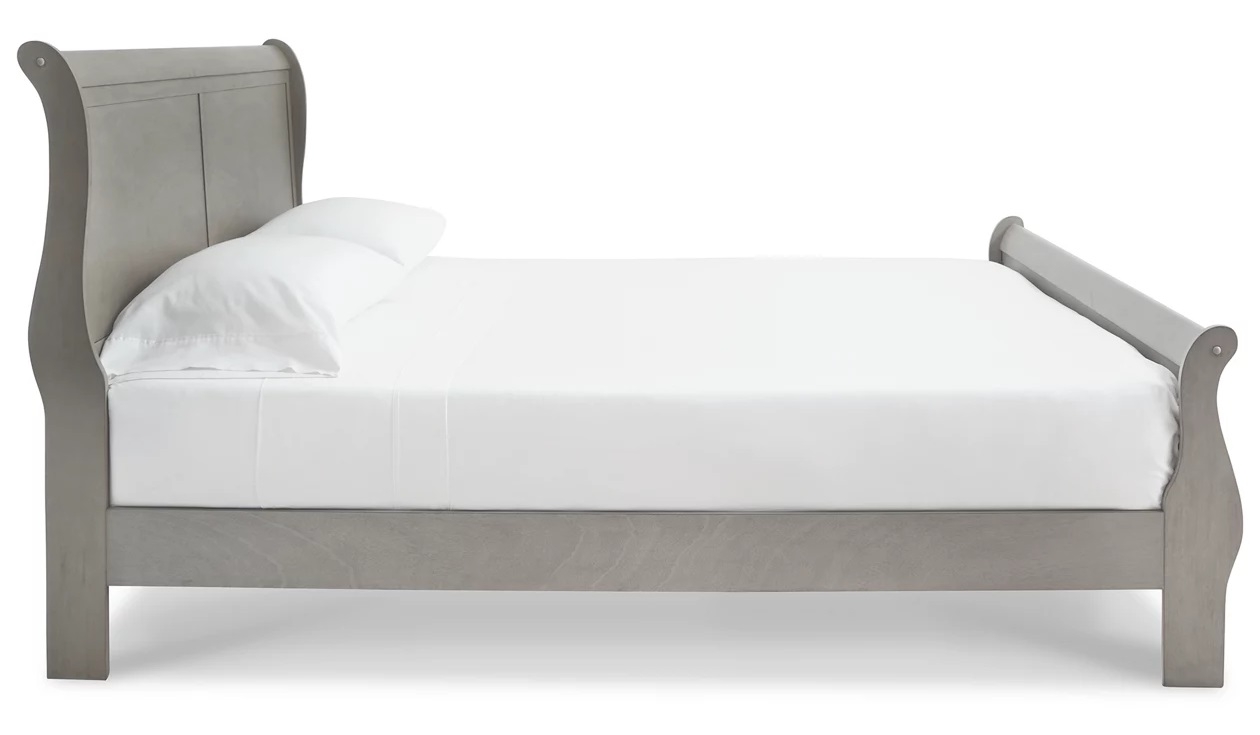 Ashley SM Kordasky Wood Sleigh Bedroom Set