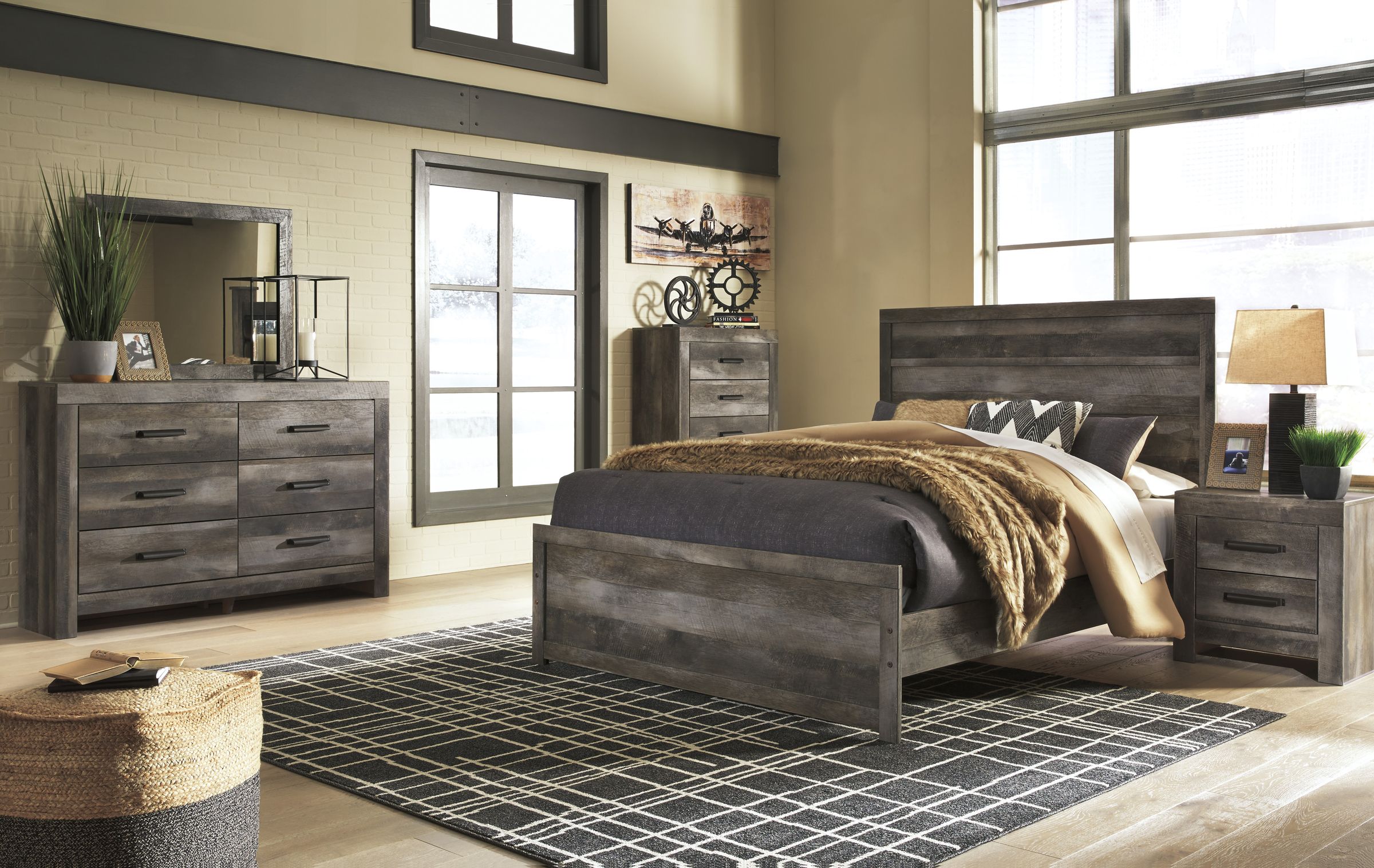 Wynnlow Wood Panel Bedroom Set