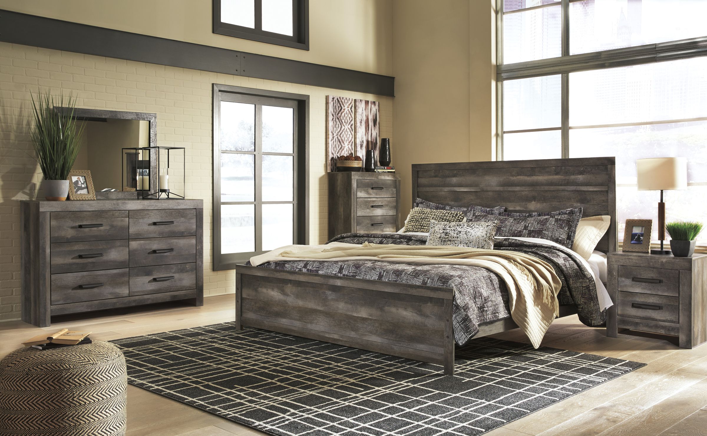 Wynnlow Wood Panel Bedroom Set
