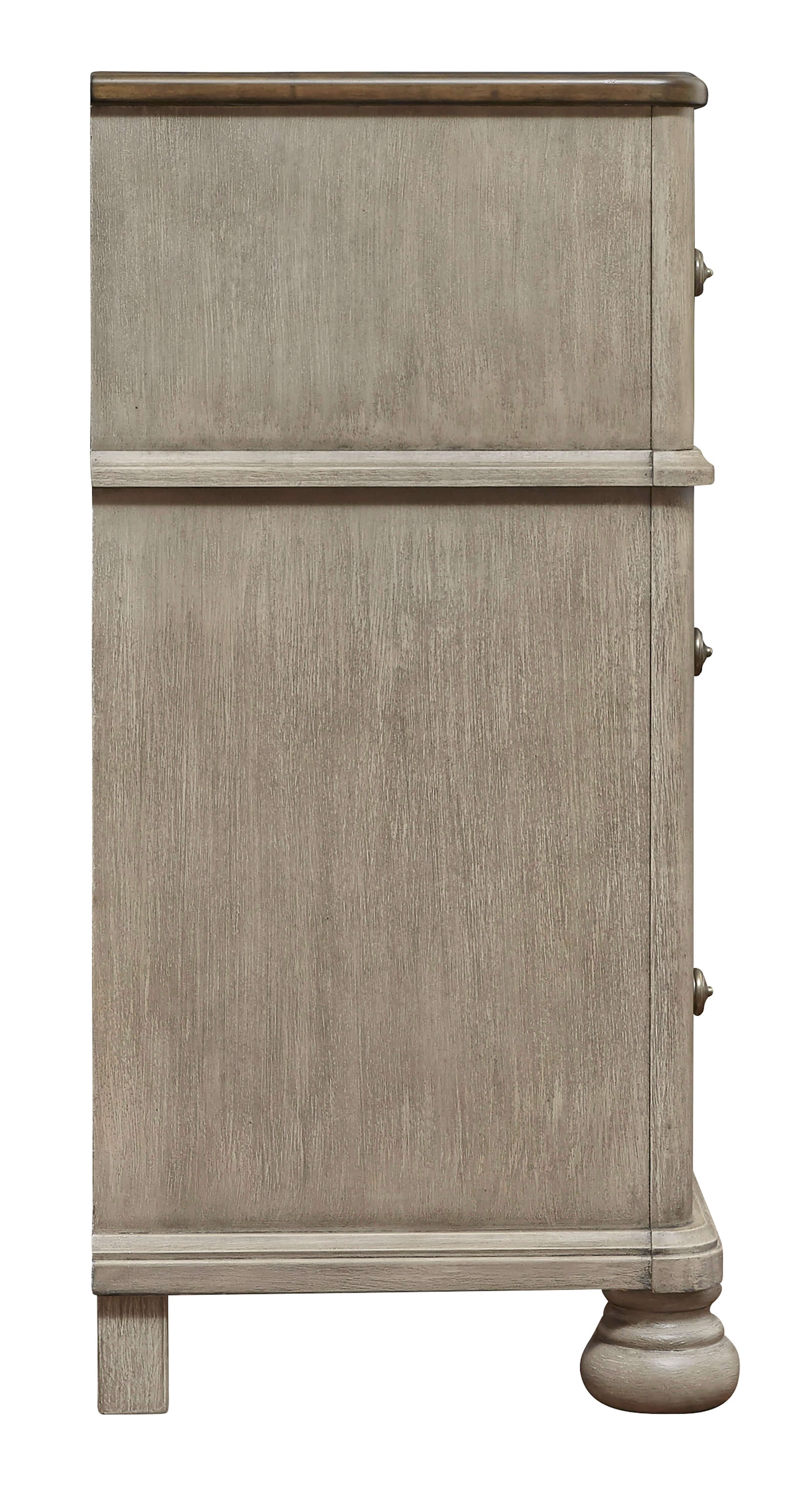 Ashley SM Falkhurst Wood 6-Drawer Dresser