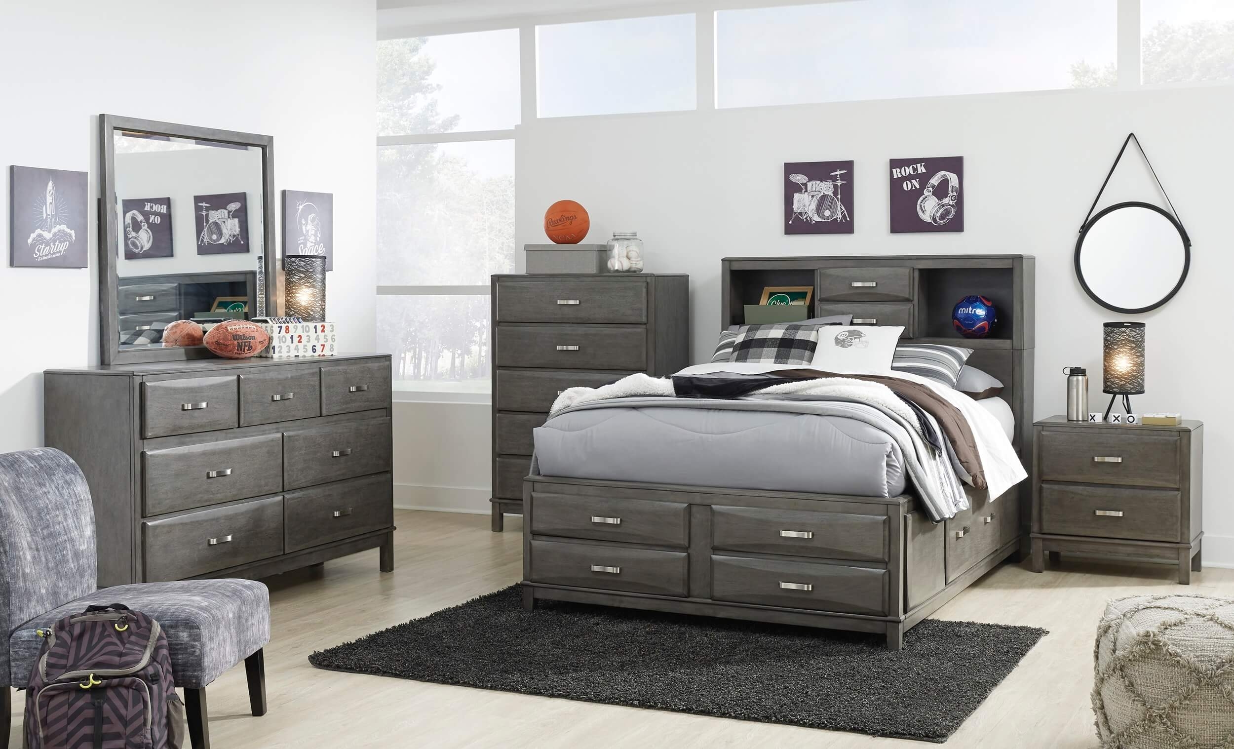 Caitbrook Wood Storage Bedroom Set