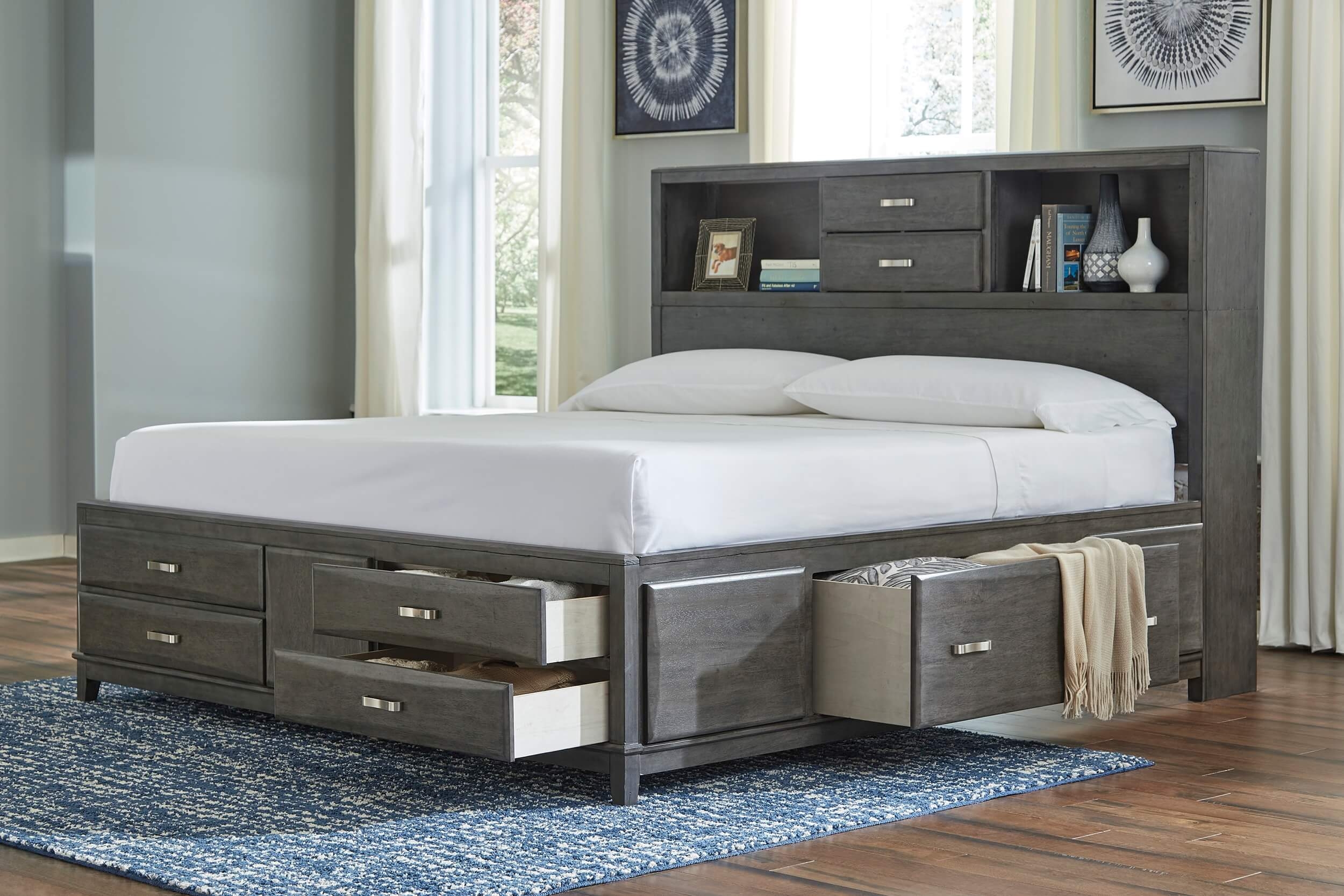 Caitbrook Wood Storage Bed w/8 Drawers