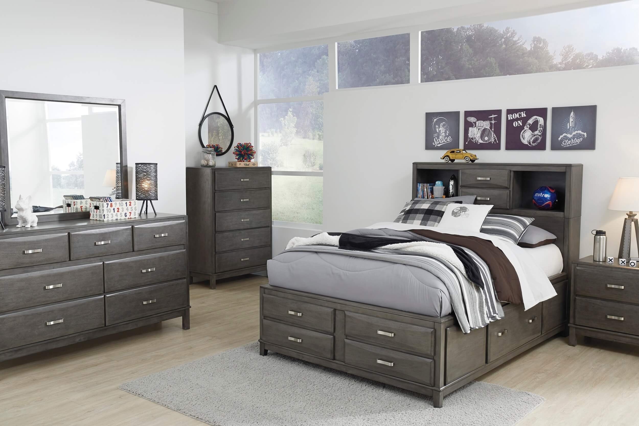 Caitbrook Wood Storage Bedroom Set