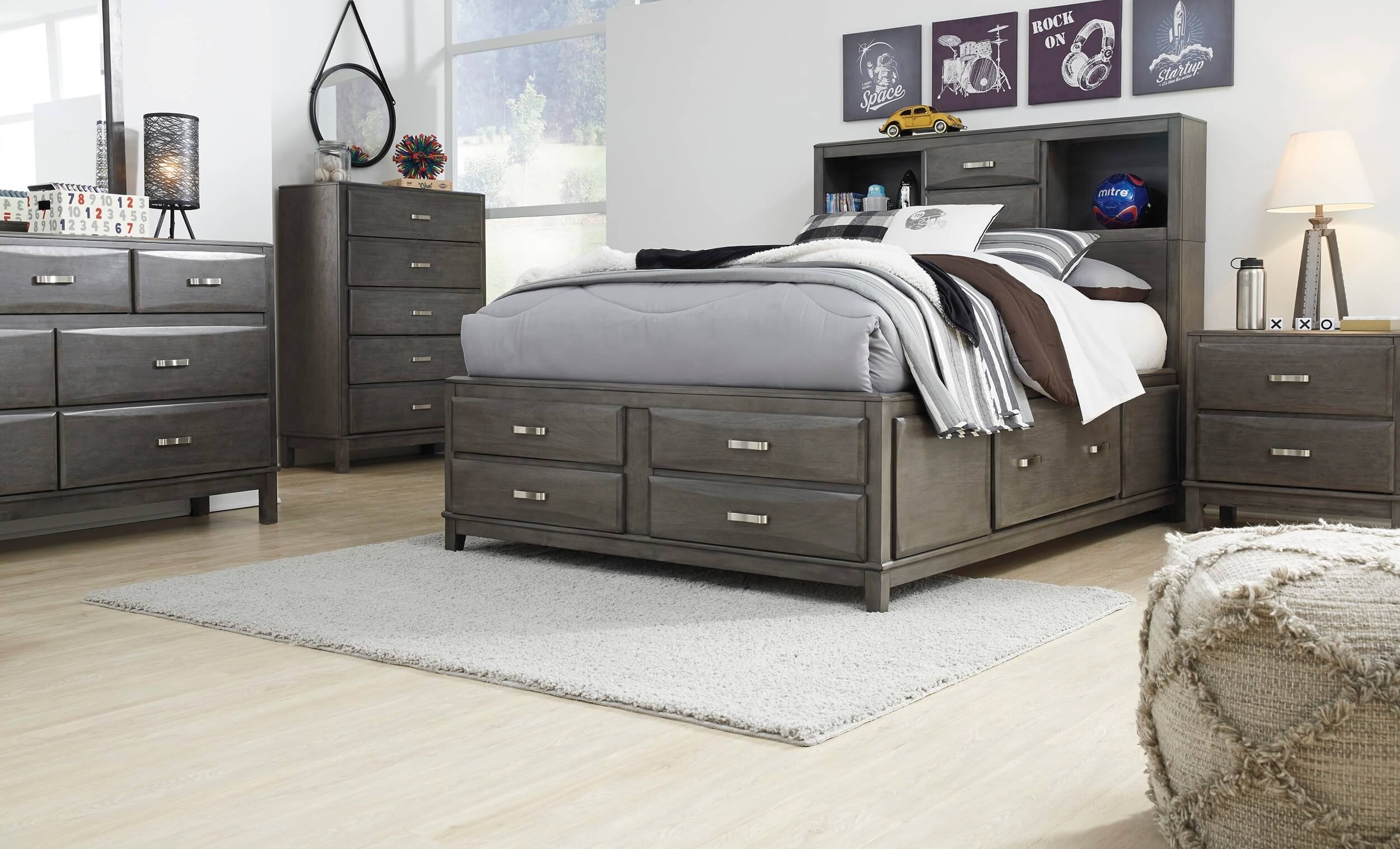 Caitbrook Wood Storage Bedroom Set