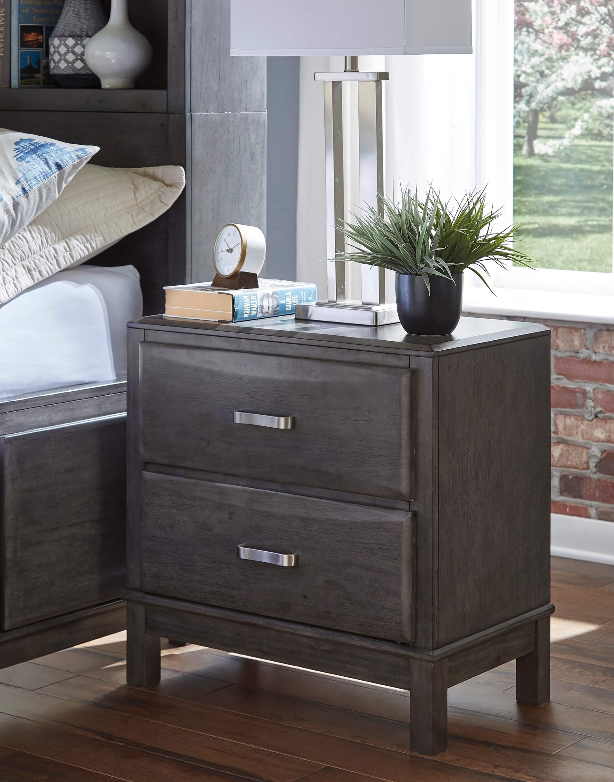 Caitbrook Wood Storage Bedroom Set